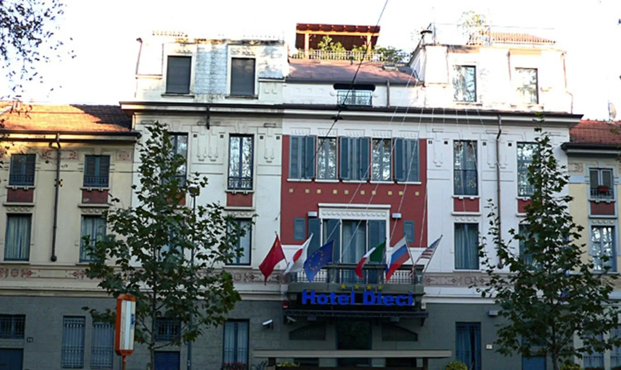 Facade/entrance, Property Building in Hotel Dieci