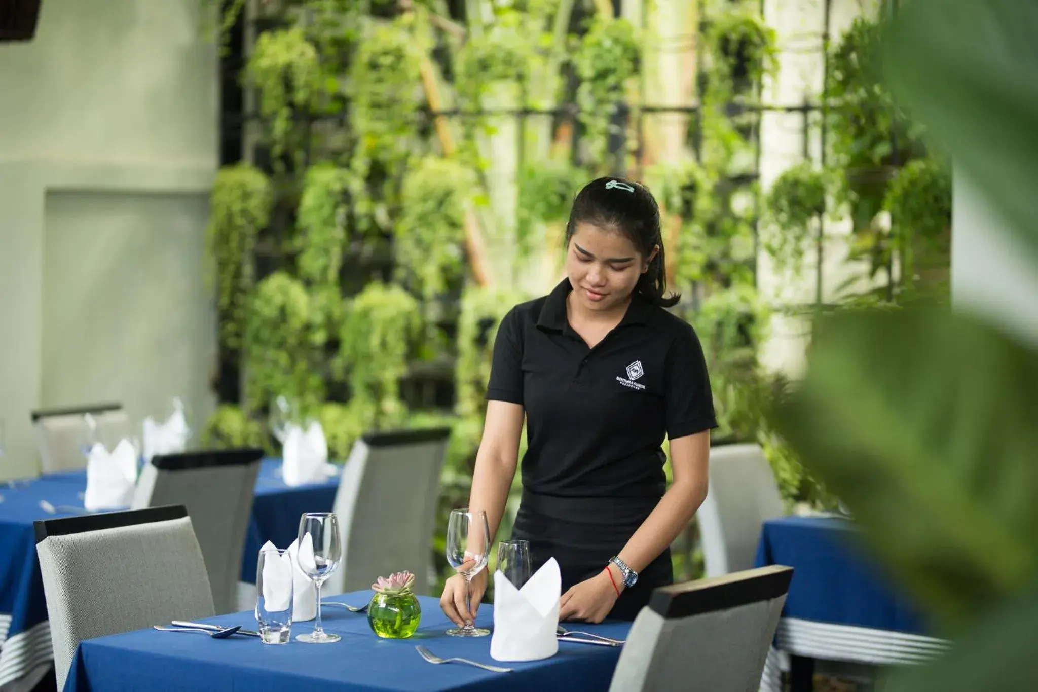 Staff, Restaurant/Places to Eat in Monthara Angkor Residence