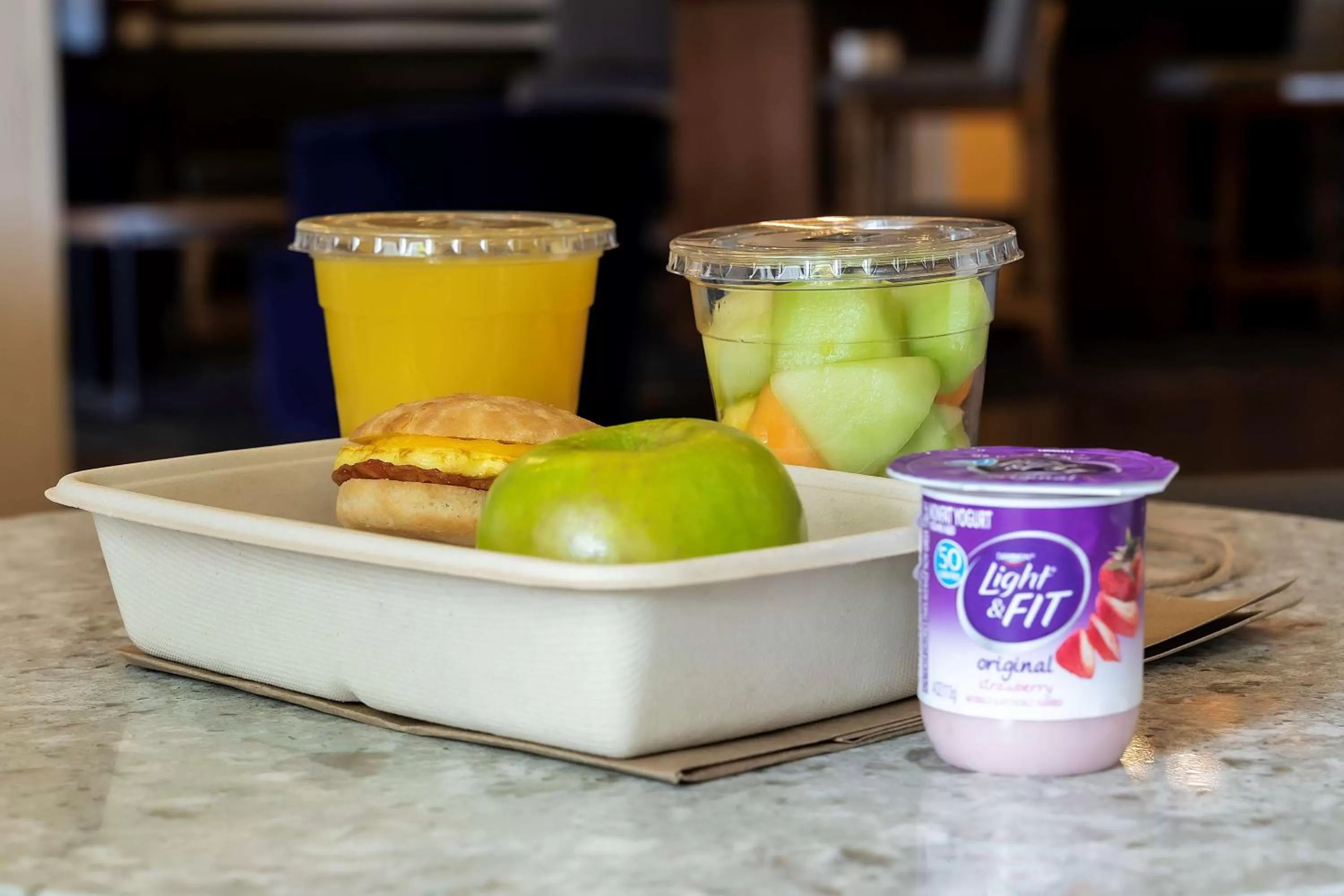 Restaurant/places to eat in Hyatt Place Cincinnati Airport