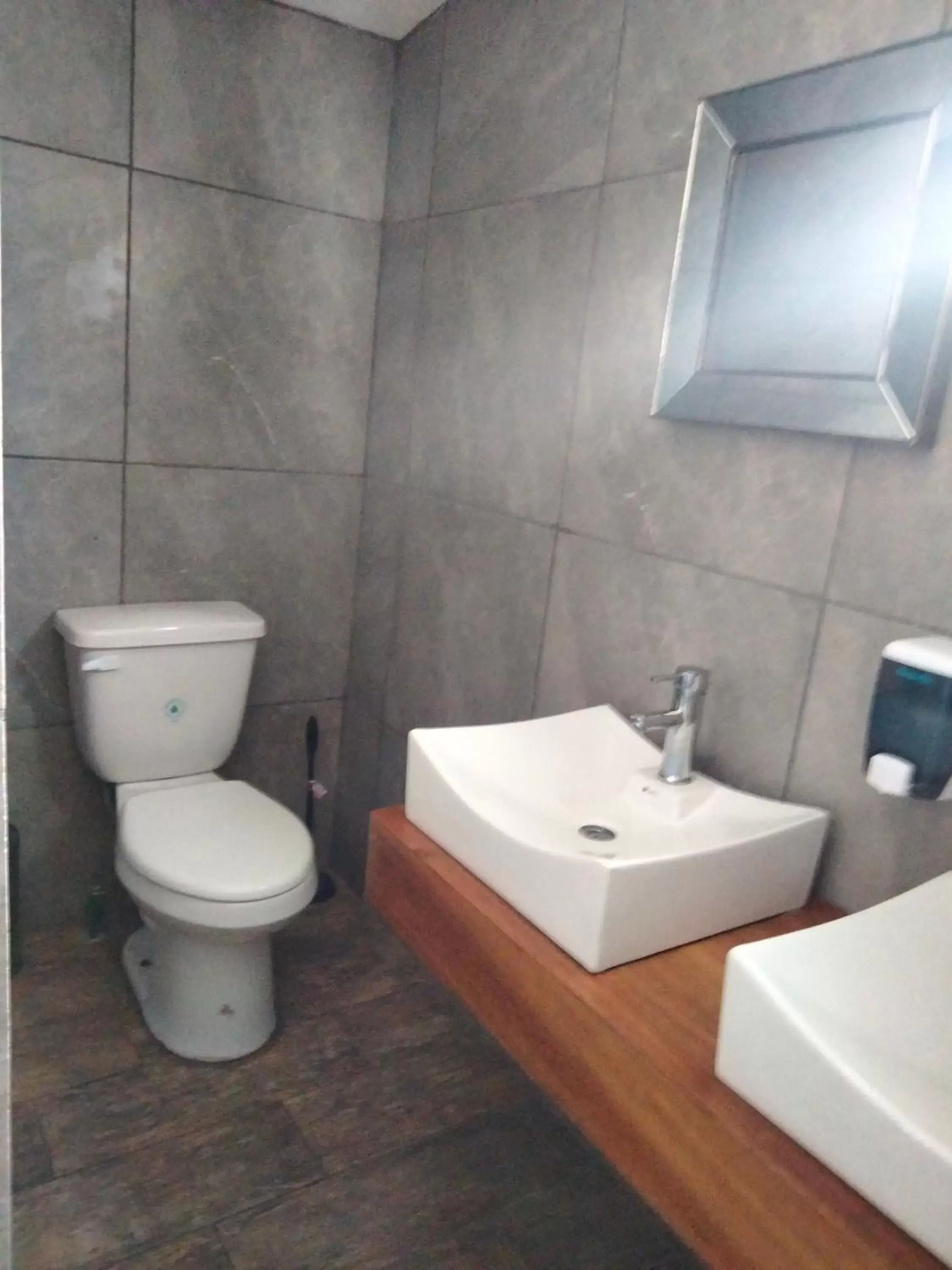 Bathroom in Abitare Durango By Grupo Salazar