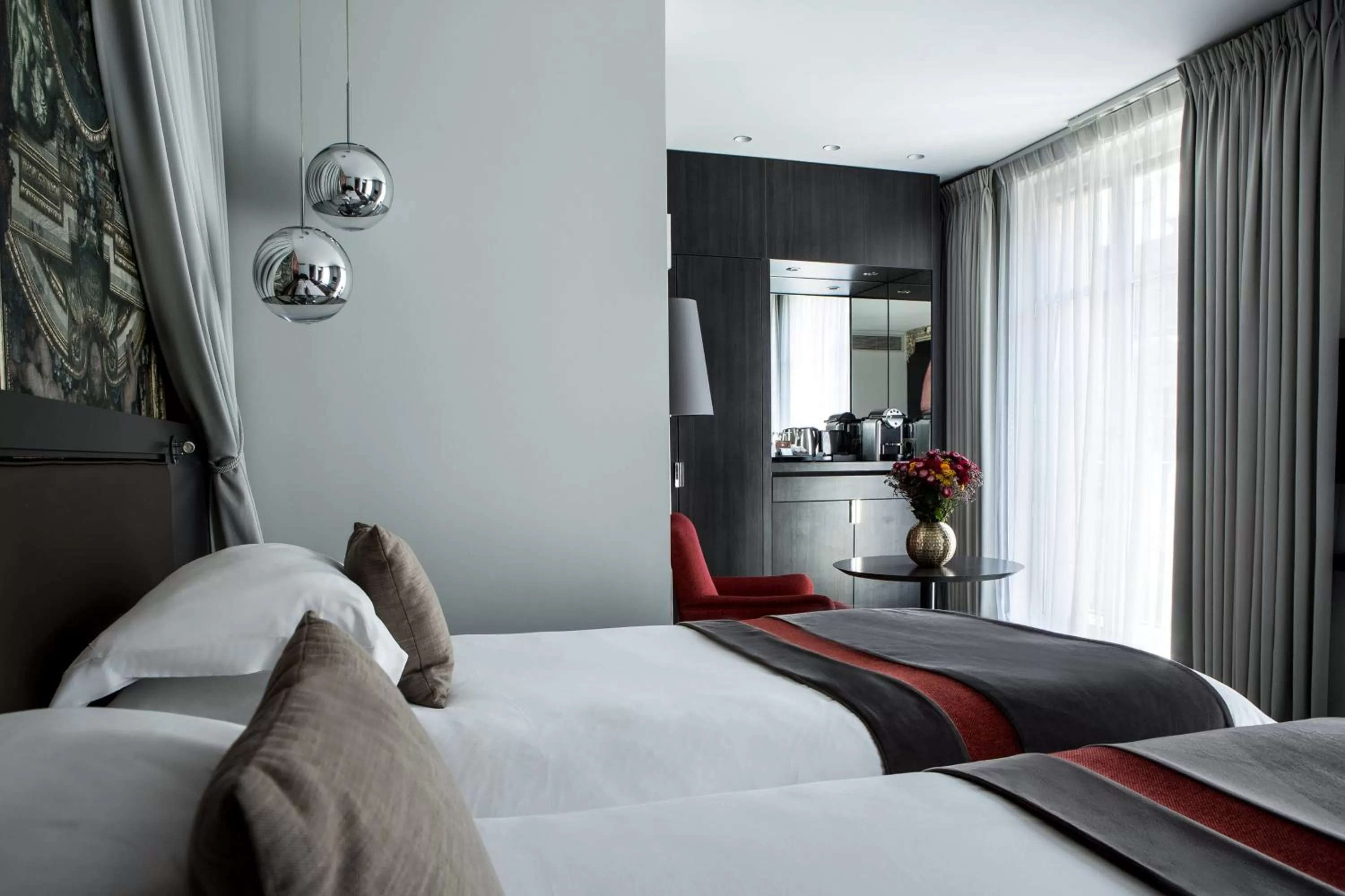 Photo of the whole room, Bed in Hotel Indigo Paris - Opera by IHG