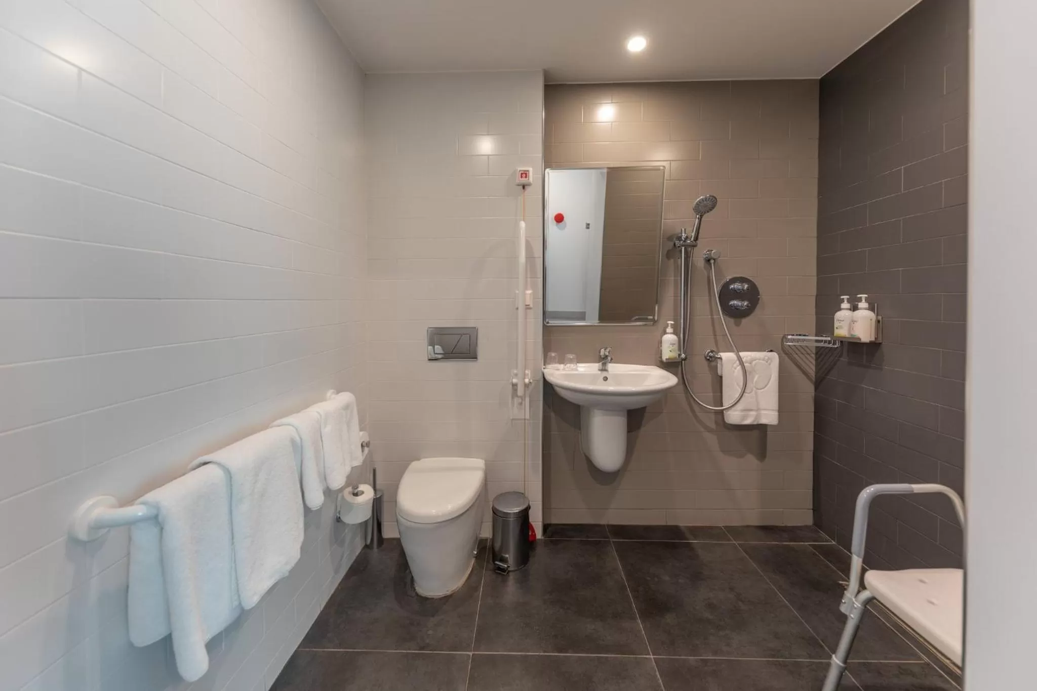 Bathroom in Holiday Inn Express - Yerevan by IHG