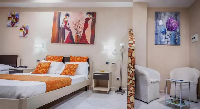 Living room, Bed in Hotel Daytona Palace Living room, Bed in Hotel Daytona Palace