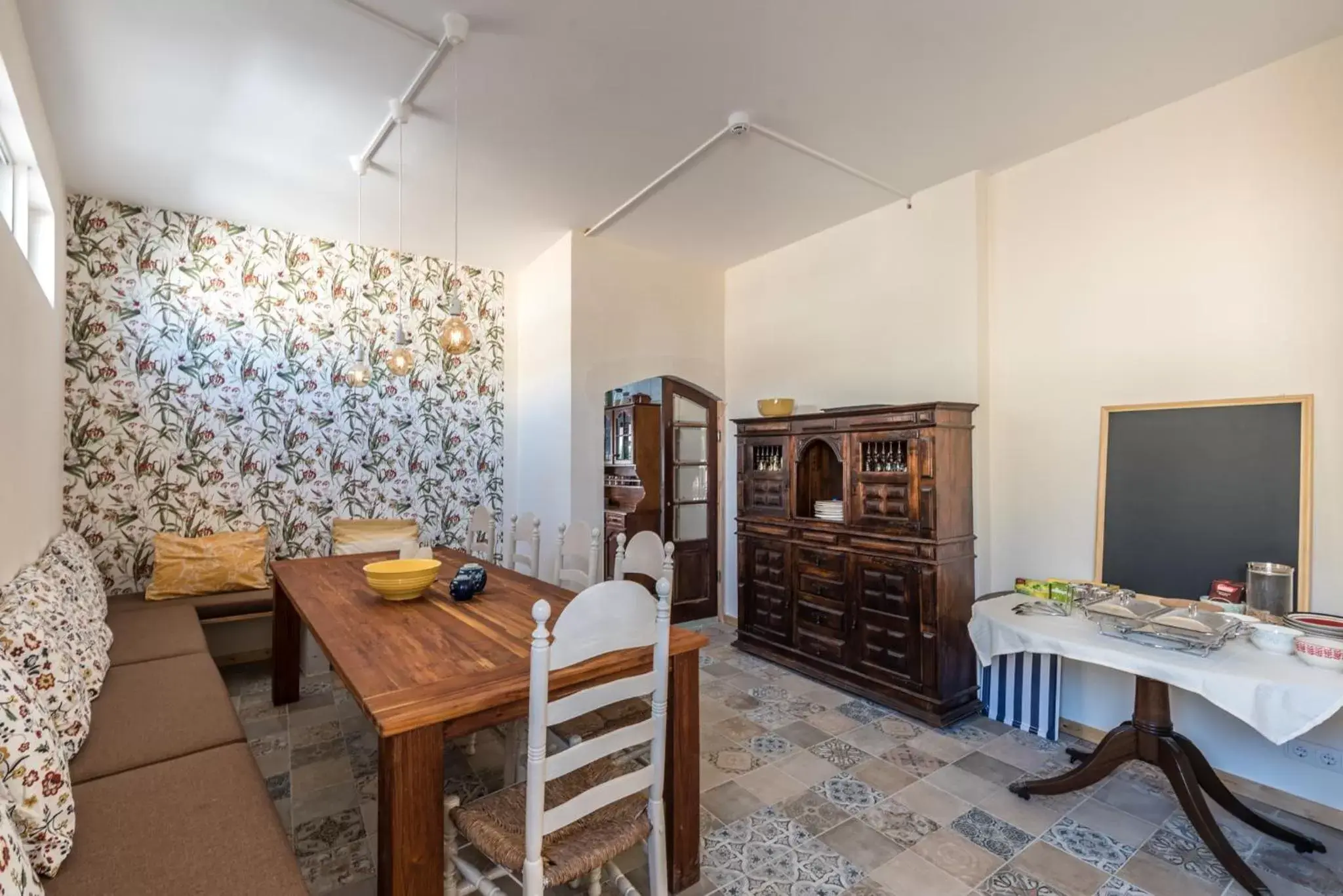 Dining Area in Quinta da Paz B&B