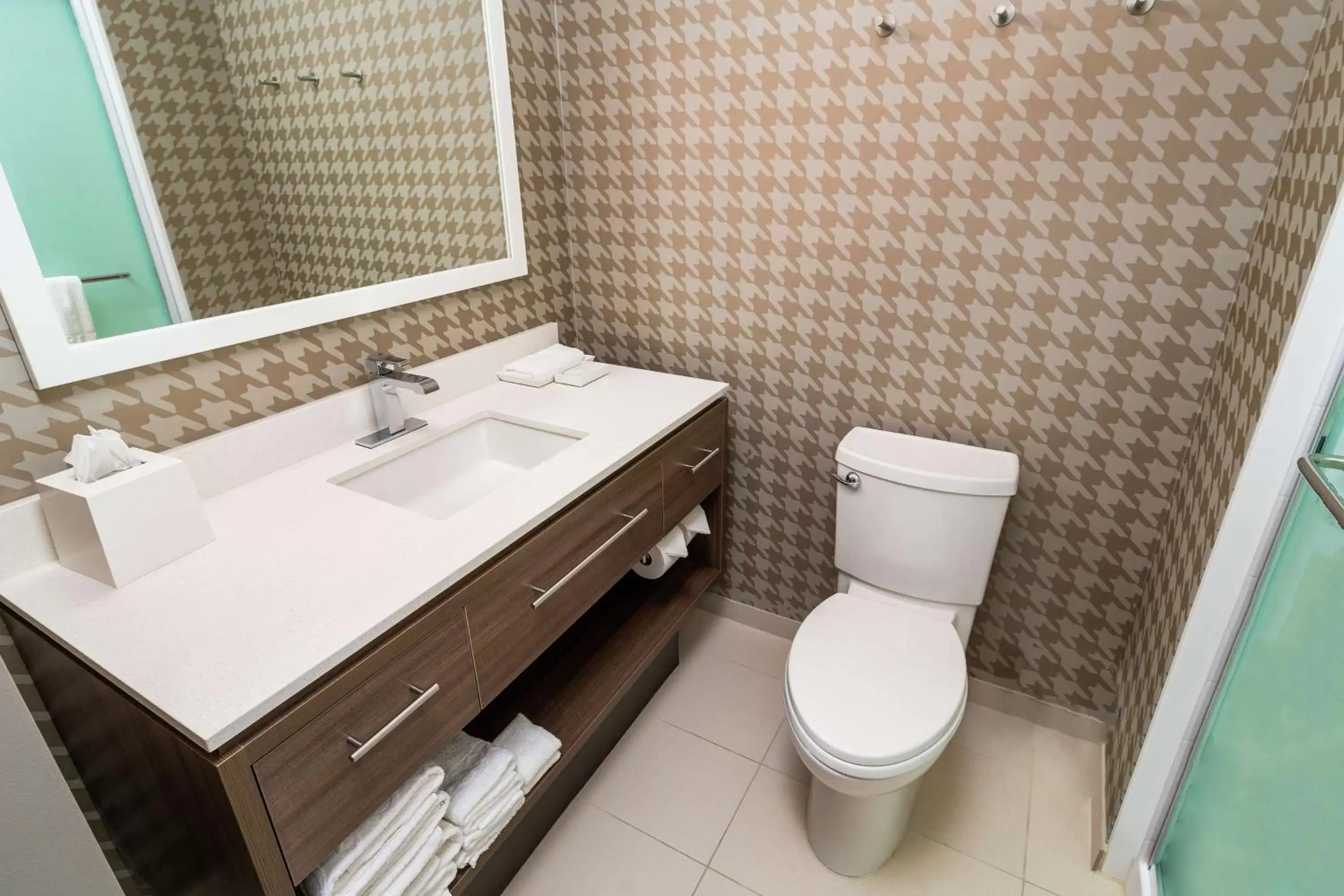 Bathroom in Home2 Suites by Hilton Las Vegas Stadium District