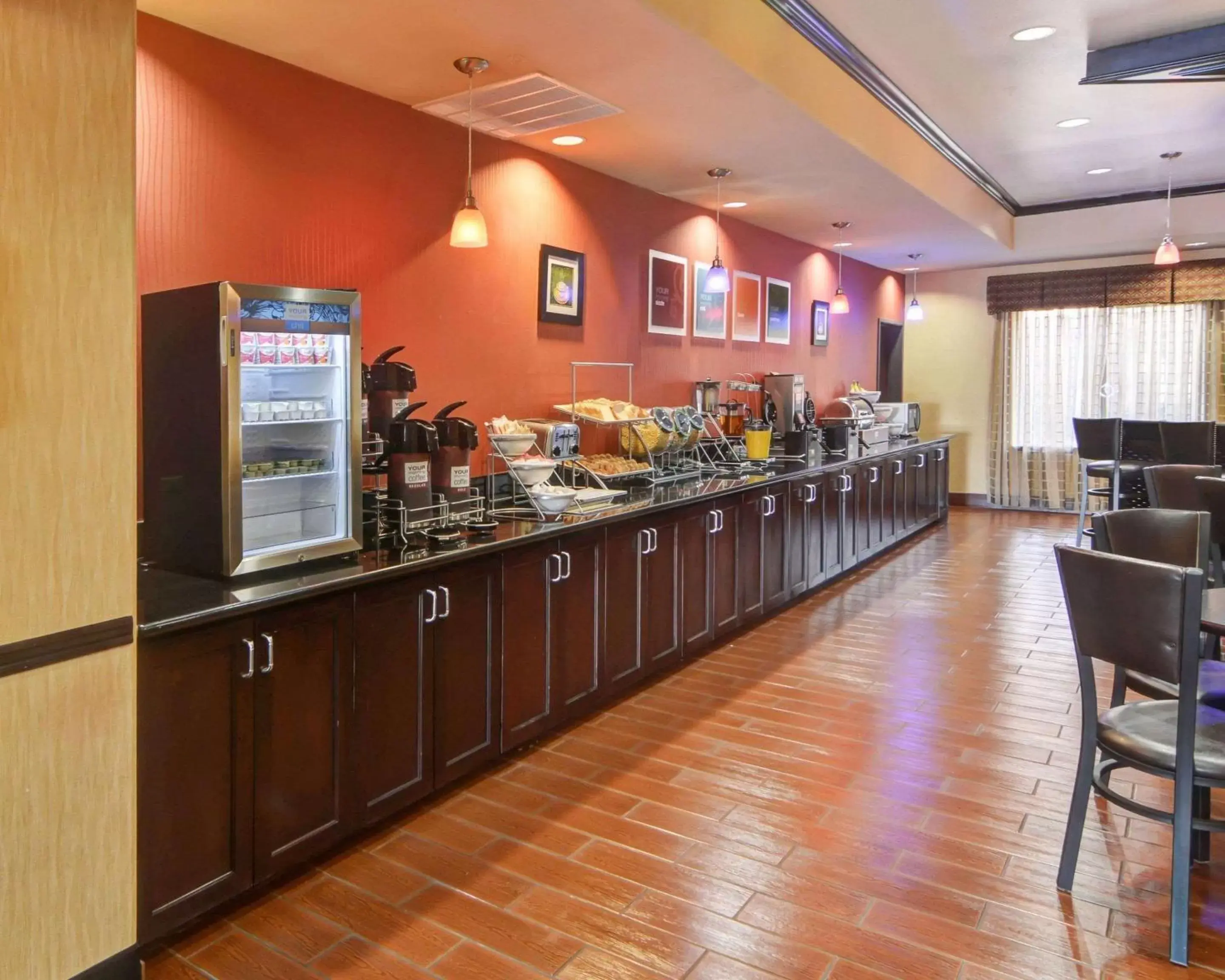 Restaurant/Places to Eat in Comfort Suites - Lake Worth