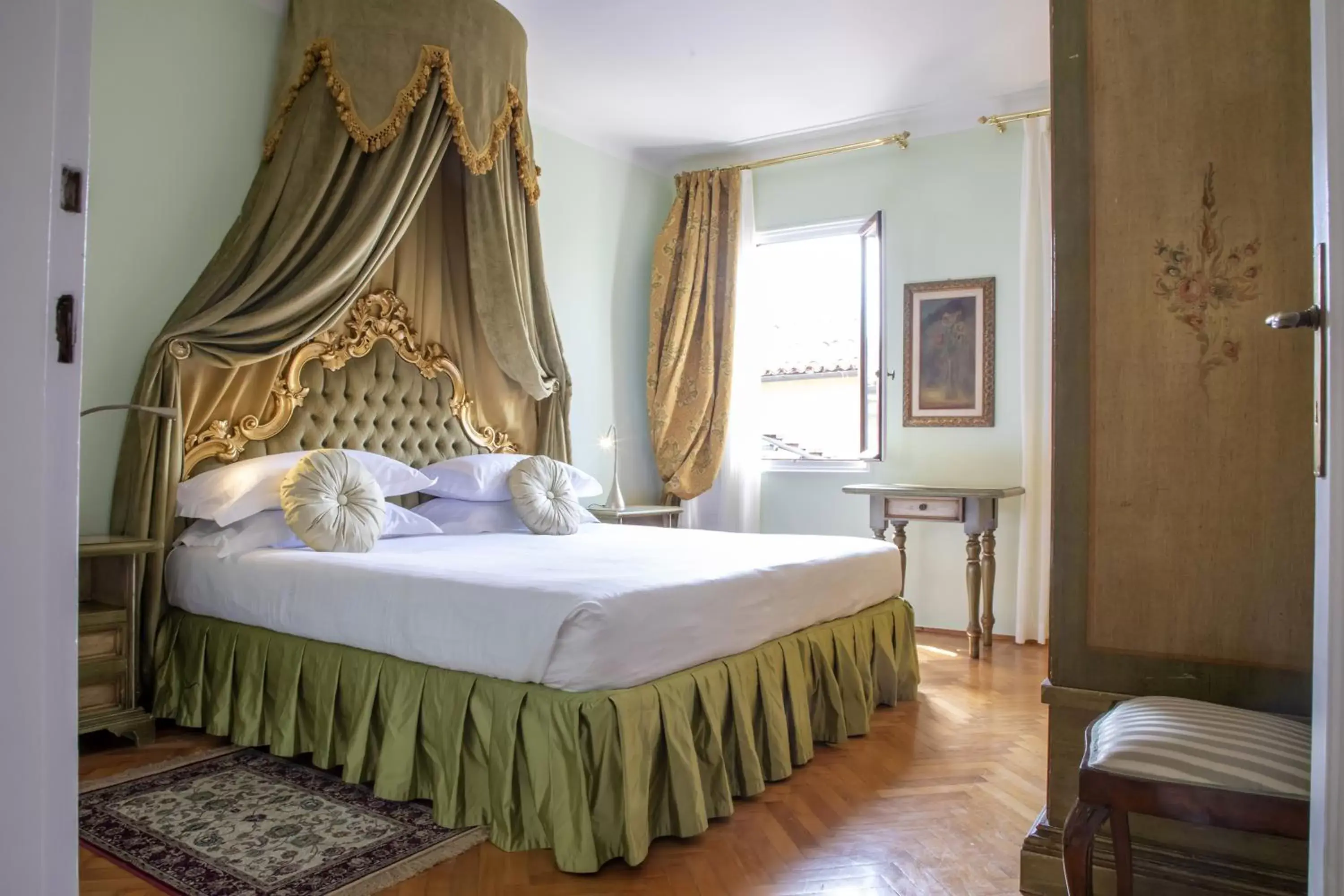 Bedroom, Bed in Palazzo Paruta & Wellness Suites