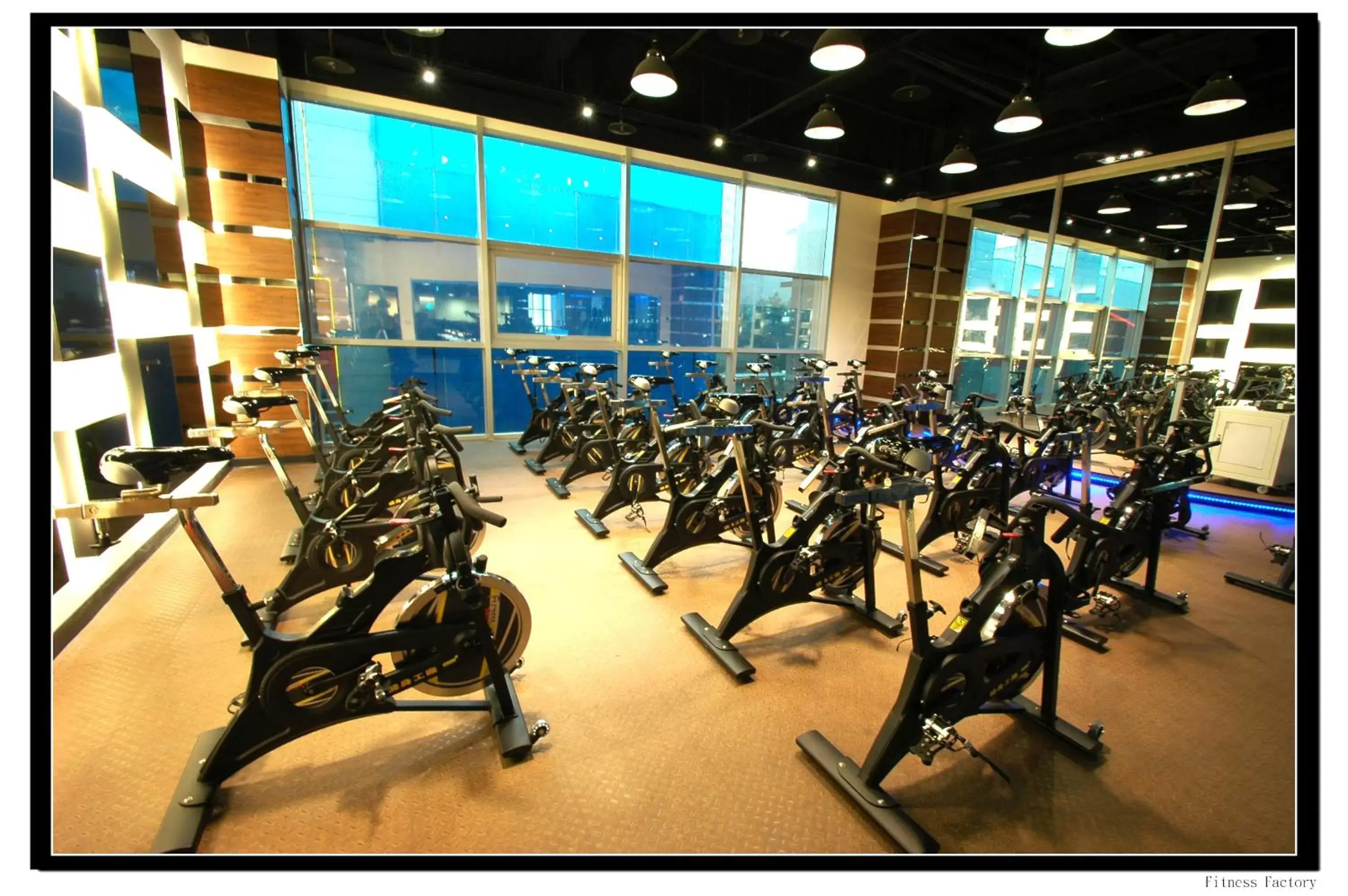 Fitness centre/facilities in Home Hotel