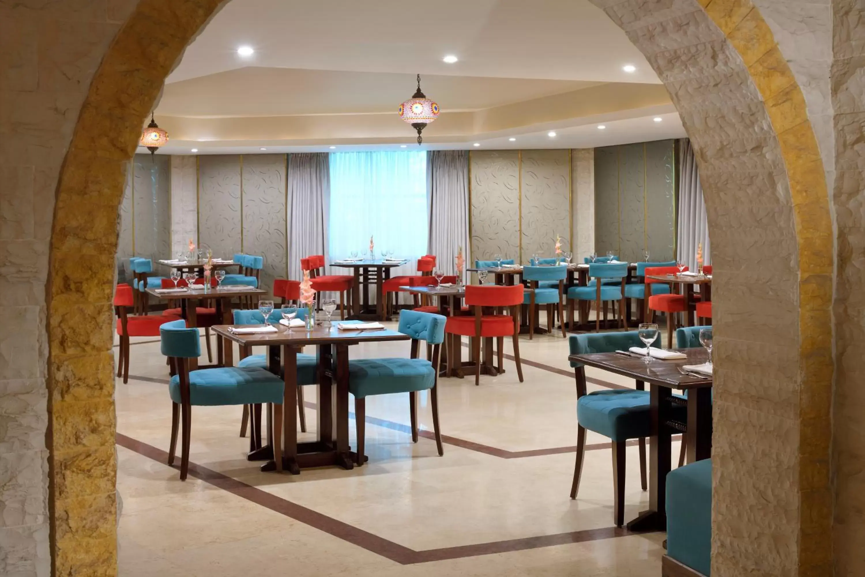 Restaurant/Places to Eat in Mövenpick Hotel Karachi