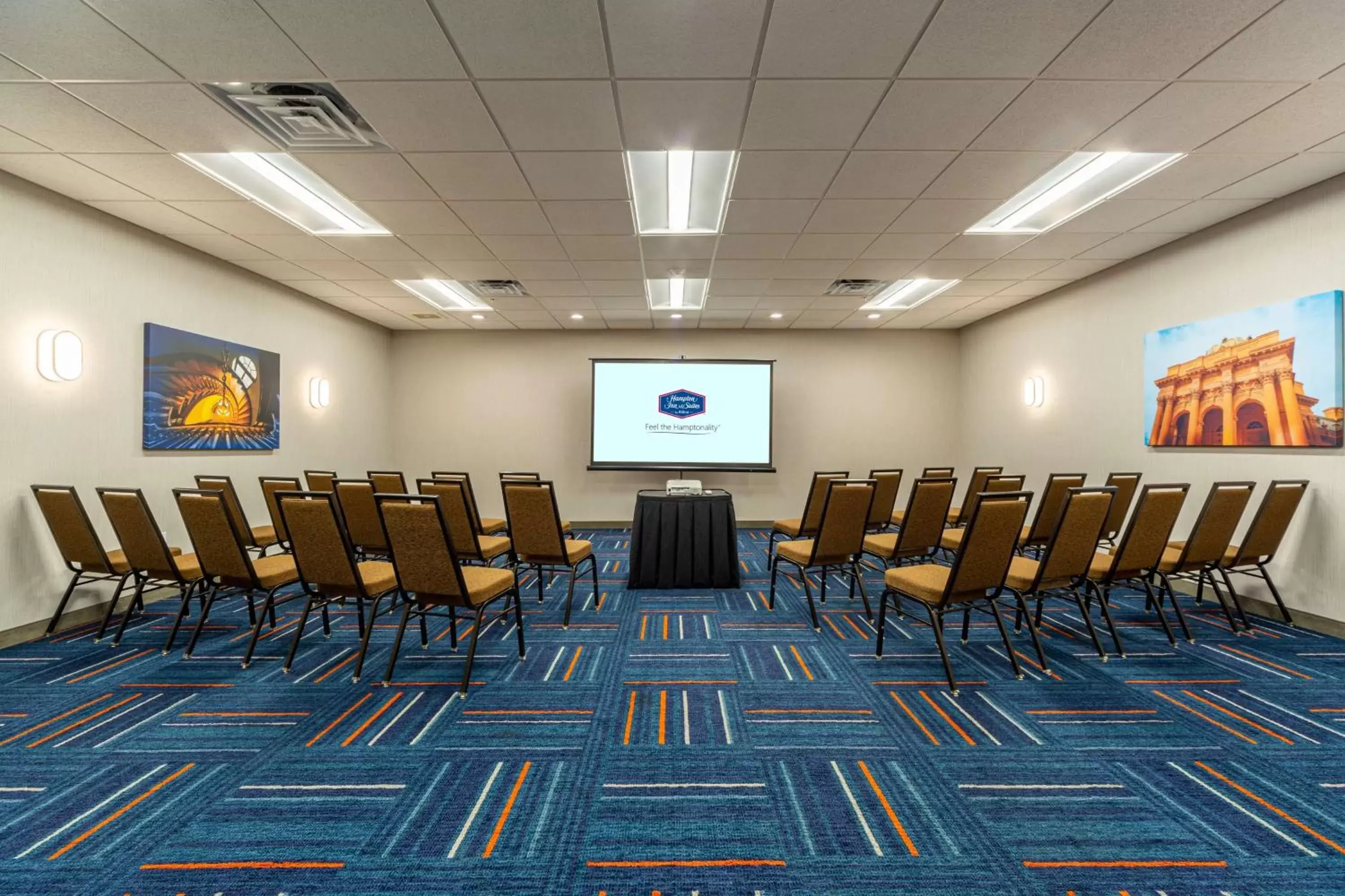 Meeting/conference room in Hampton Inn Winchester