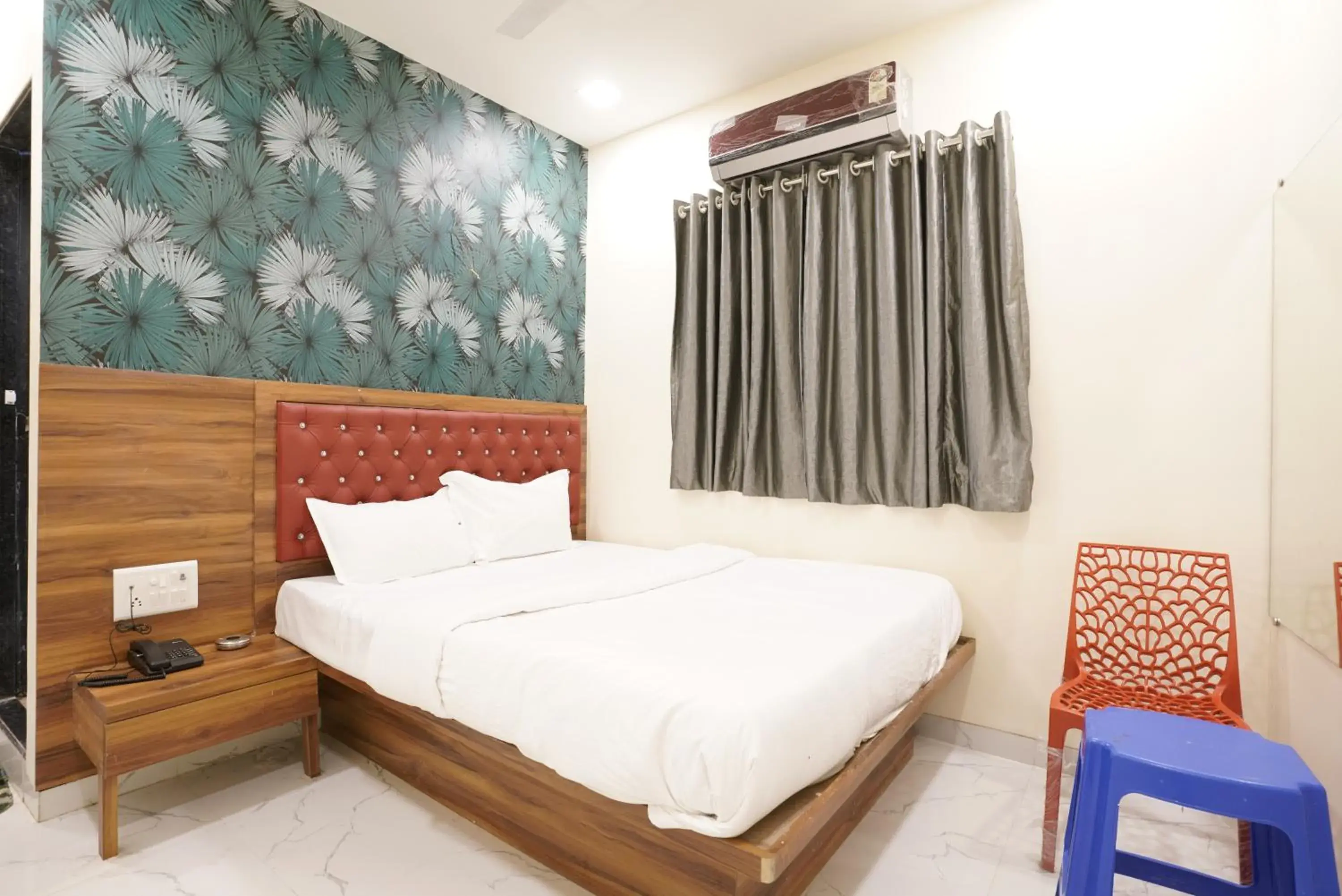 Bed in Hotel King Residency Kurla Bed in Hotel King Residency Kurla
