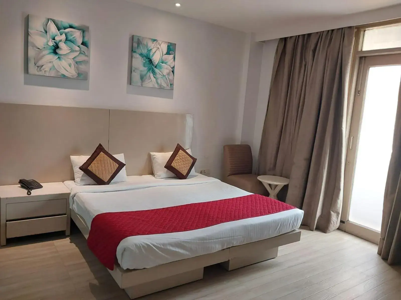 Bed in Hotel Shanti Palace West Patel Nagar