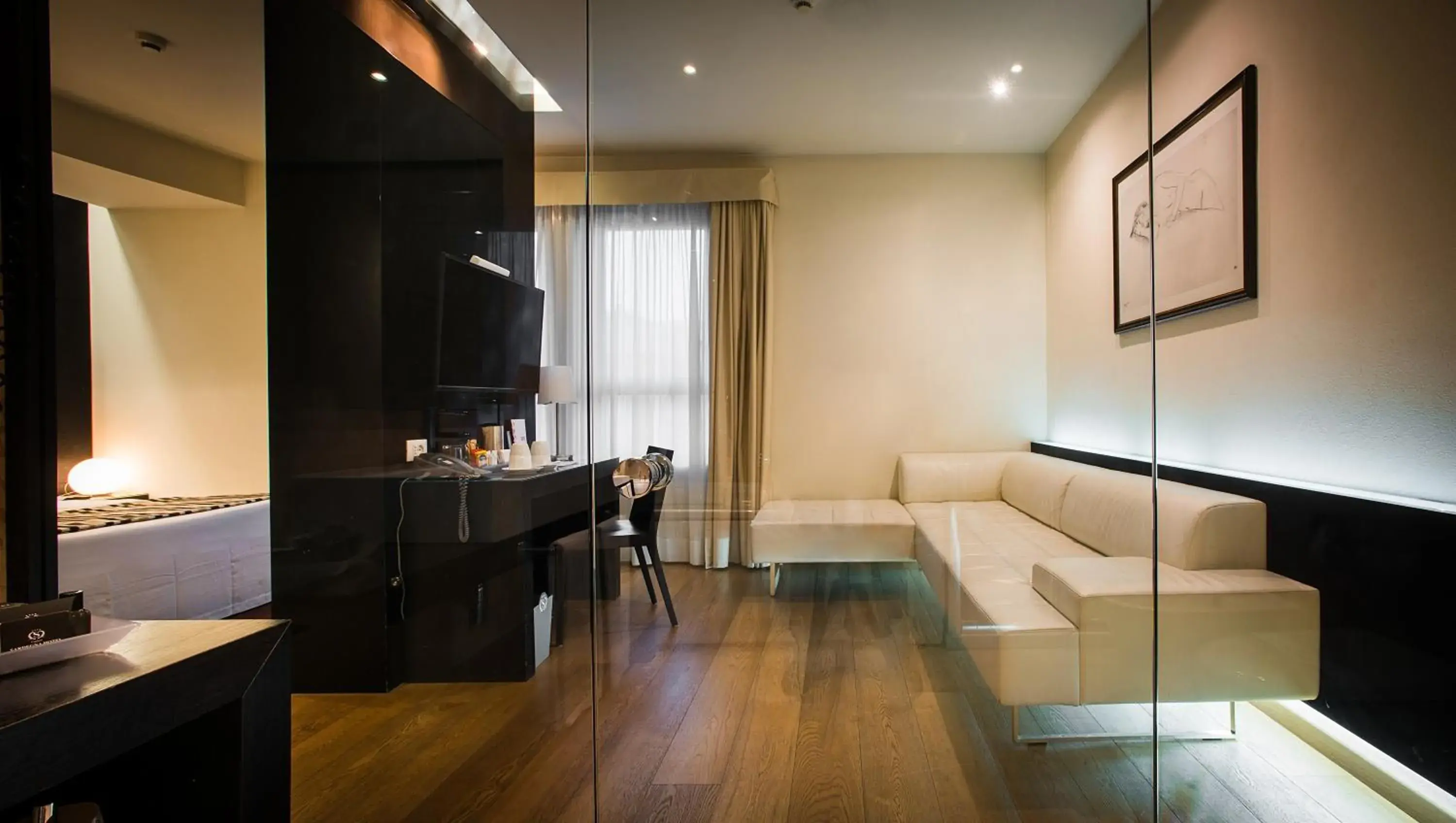 Bedroom in Sardegna Hotel - Suites & Restaurant Bedroom in Sardegna Hotel - Suites & Restaurant