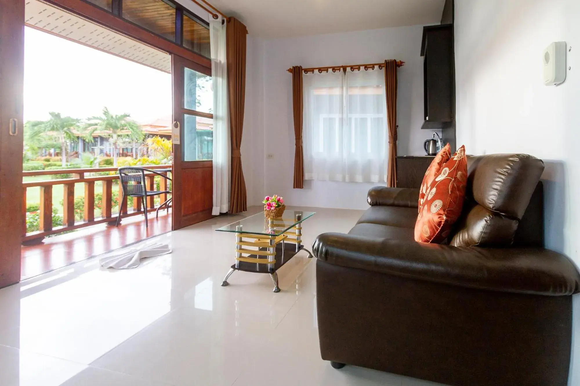 Living room, Seating Area in Lanta Lapaya Resort