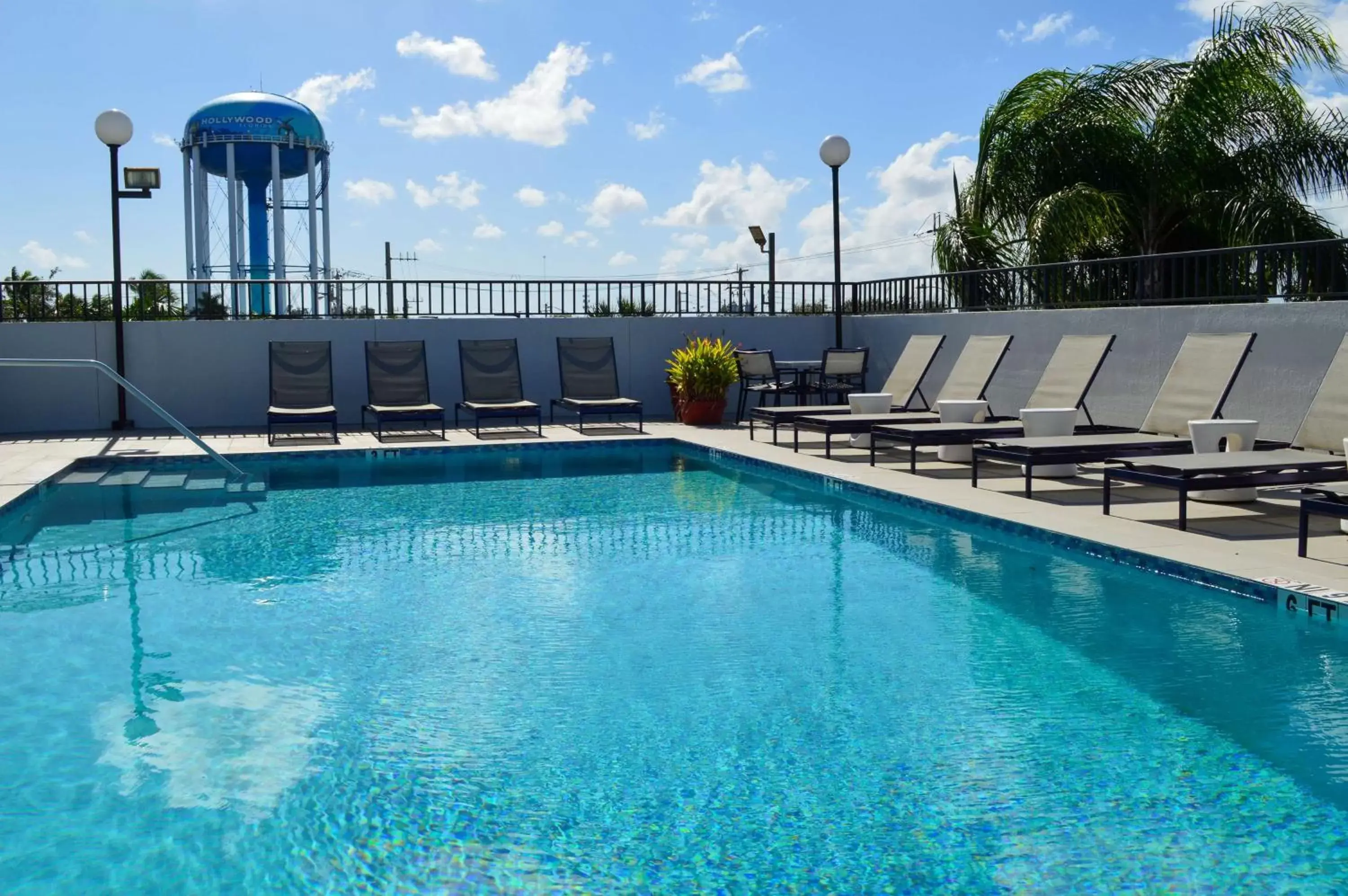 On site, Swimming Pool in GLō Best Western Ft. Lauderdale-Hollywood Airport Hotel