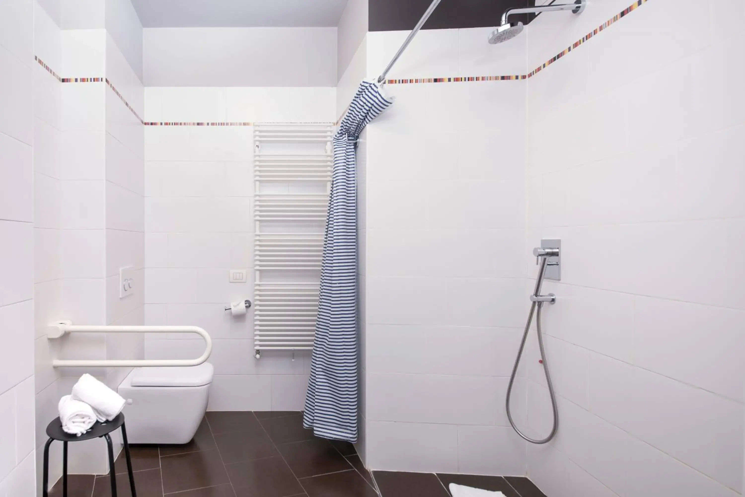 Bathroom in Hotel Osteria della Pista