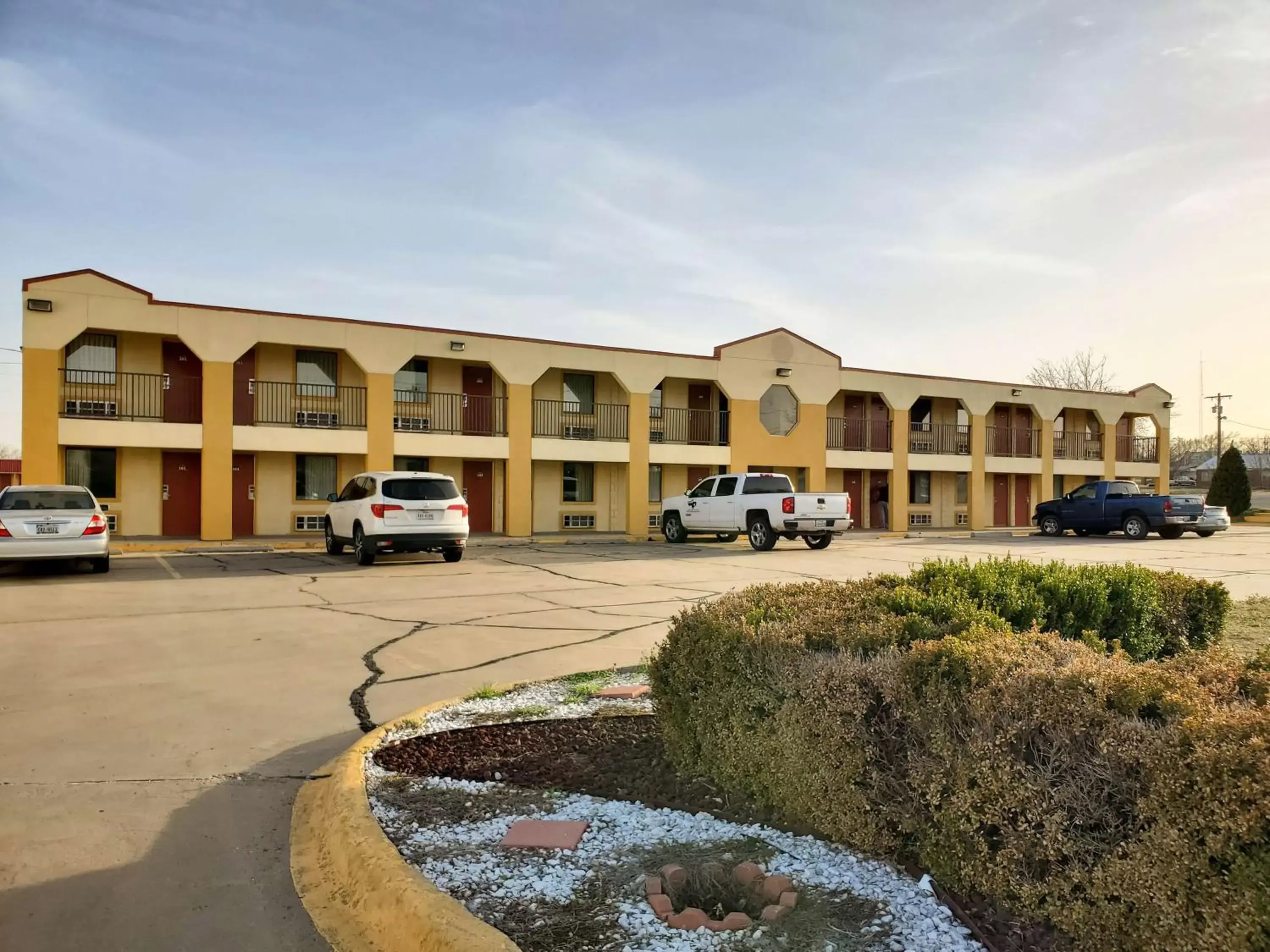 Property Building in Motel 6 Shamrock, TX