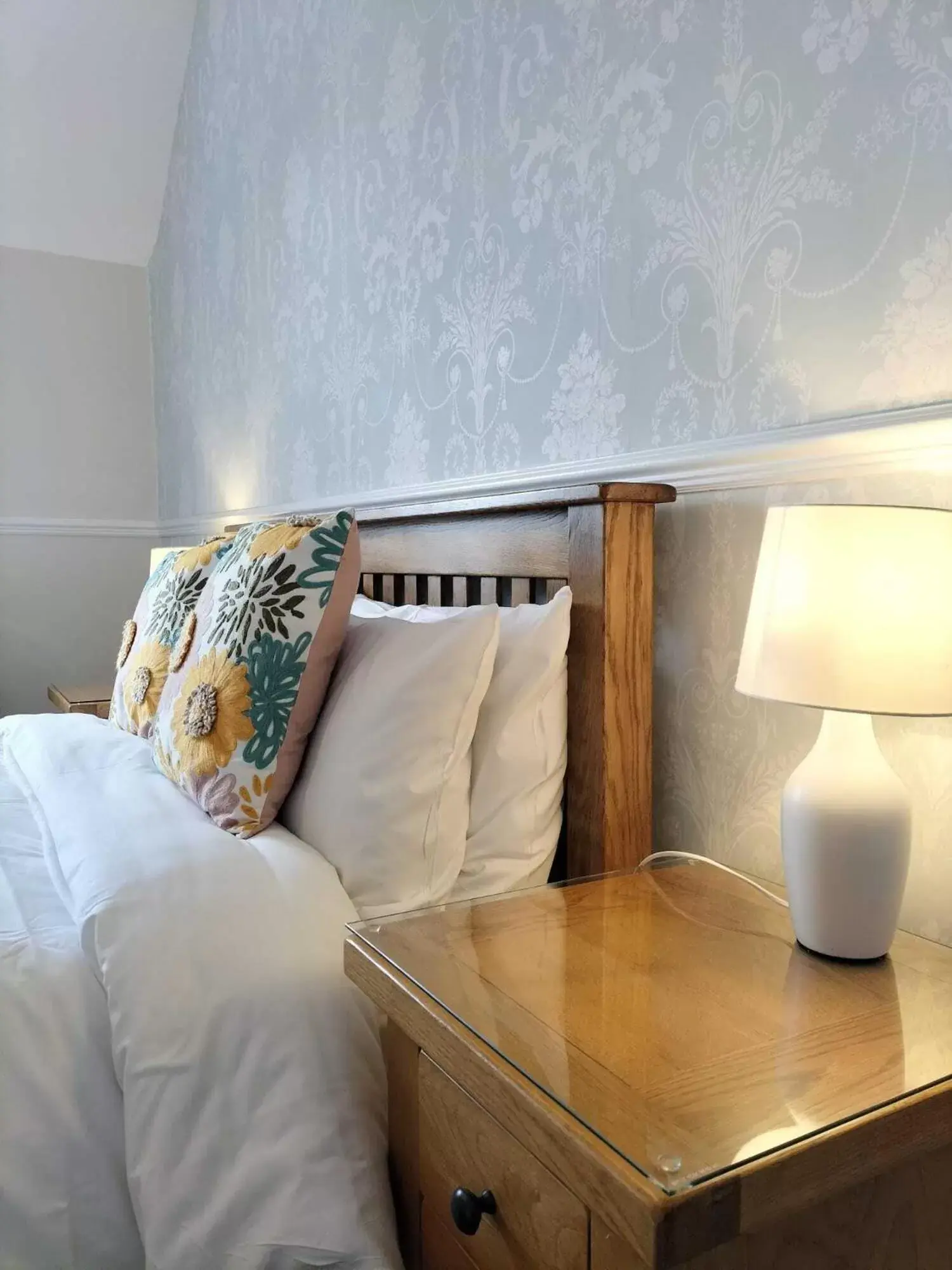 Double Room with Private Bathroom in Clarence House Double Room with Private Bathroom in Clarence House