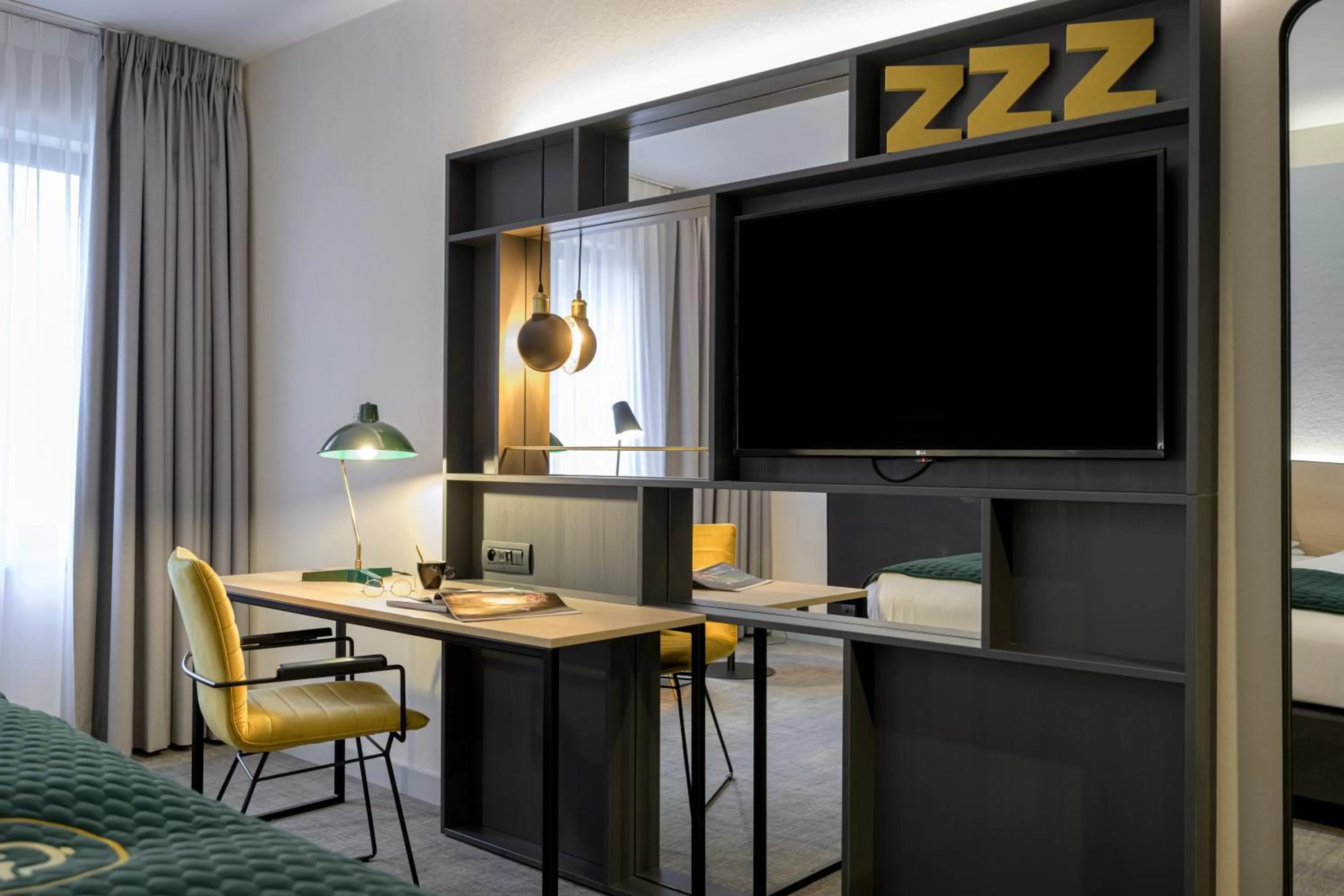 Photo of the whole room, Bed in Holiday Inn Hasselt by IHG