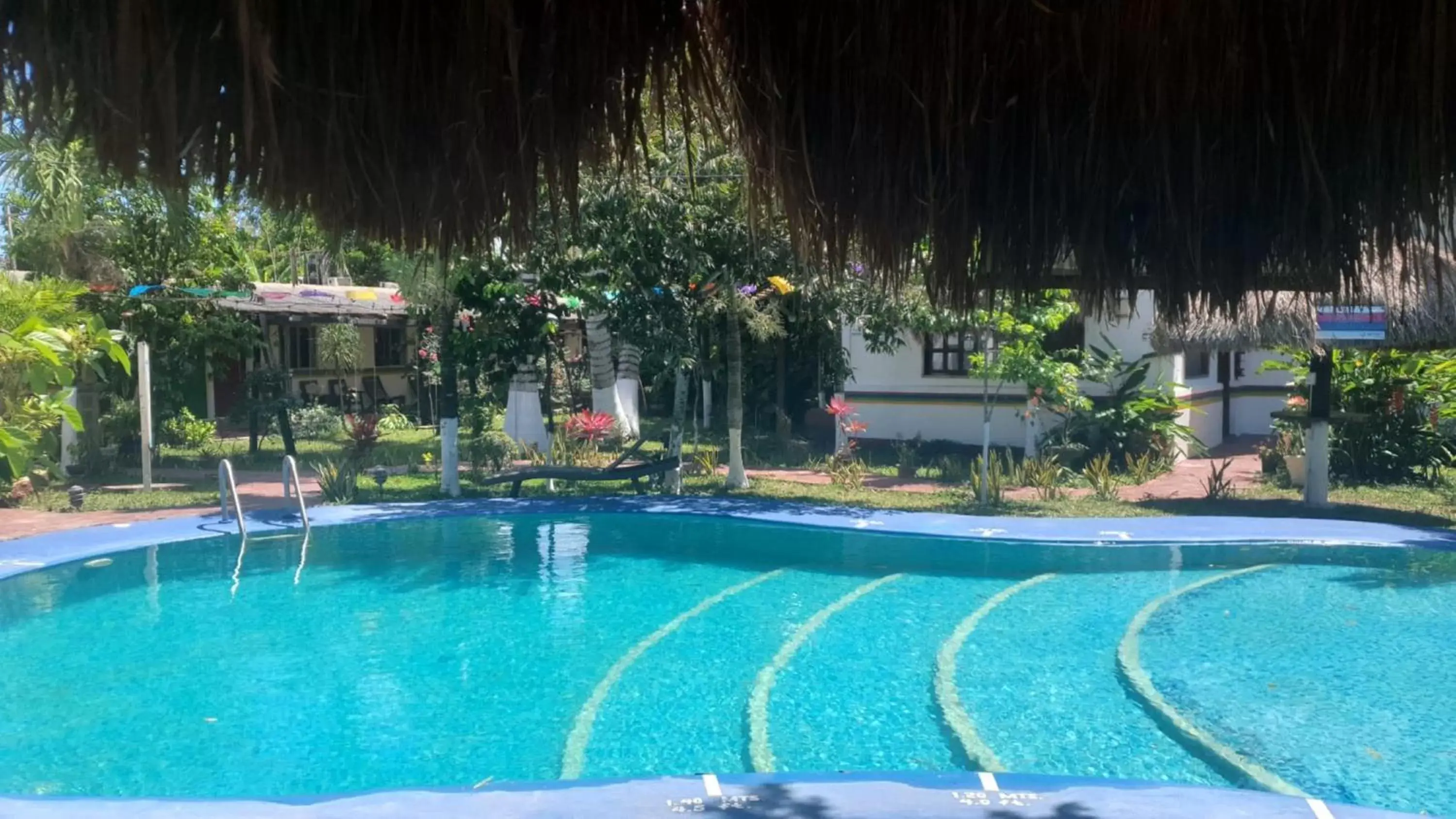 Pool view, Swimming Pool in Cabañas Colibrí