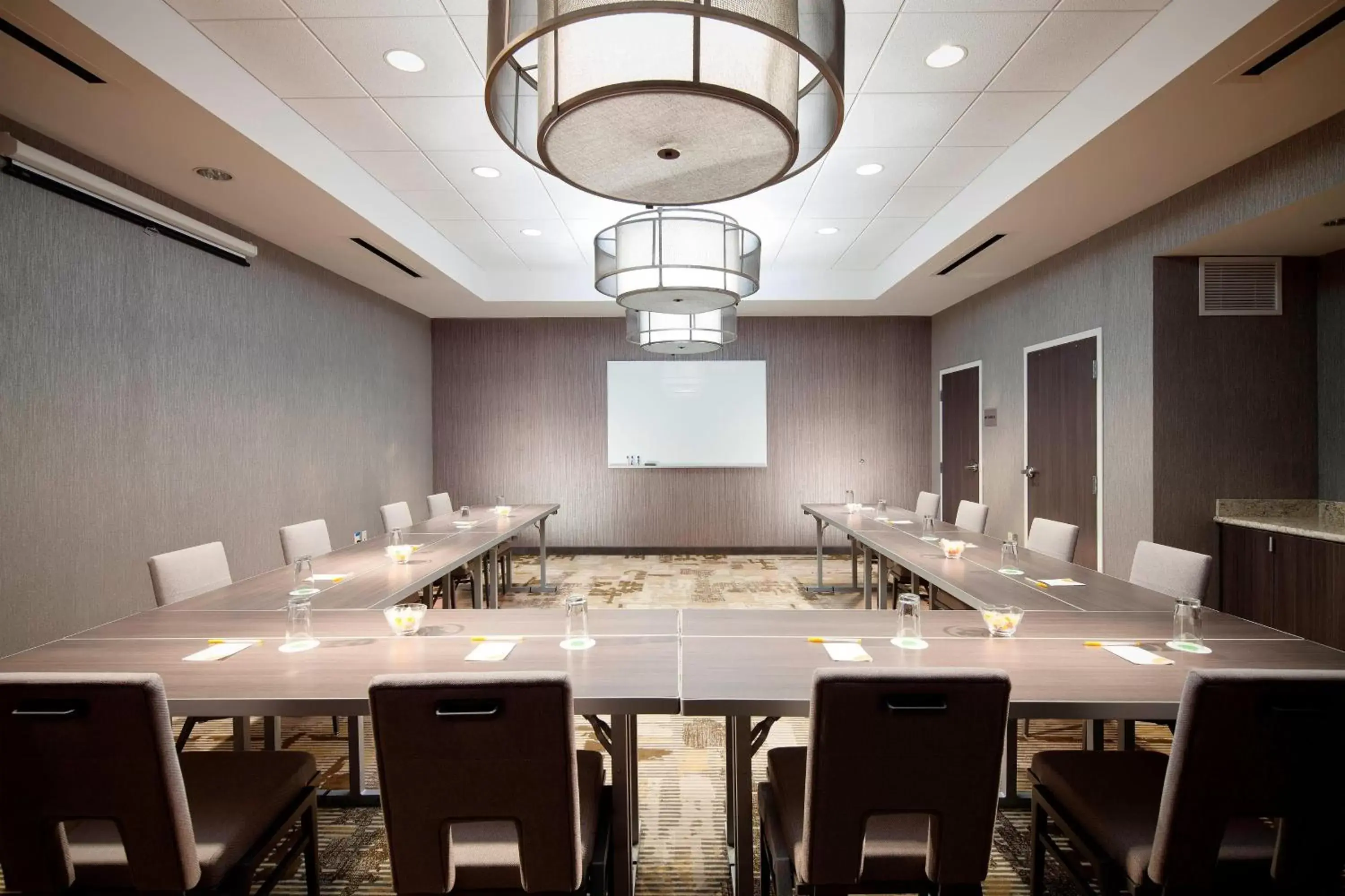 Meeting/conference room in Courtyard by Marriott Palm Beach Jupiter