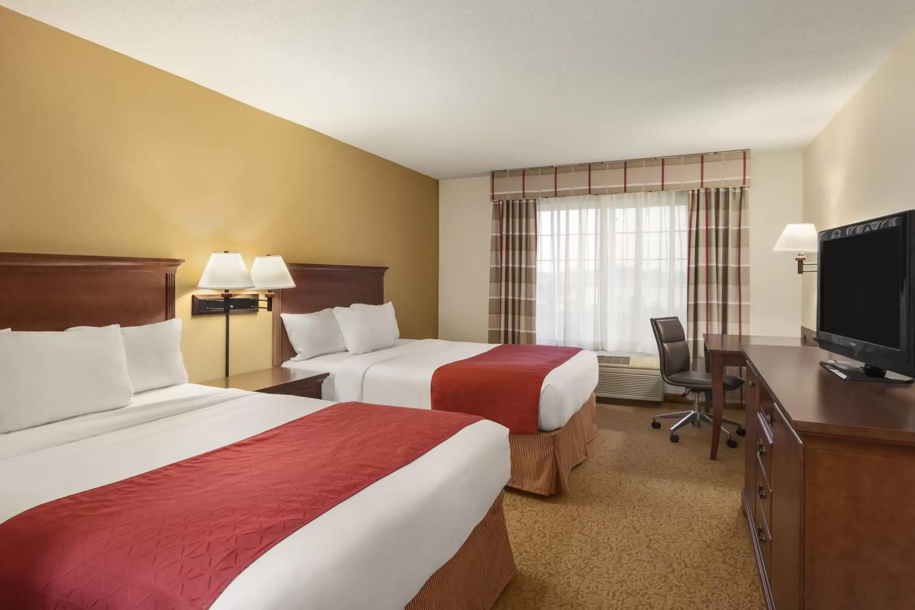 Photo of the whole room, Room Photo in Country Inn & Suites by Radisson, Ames, IA
