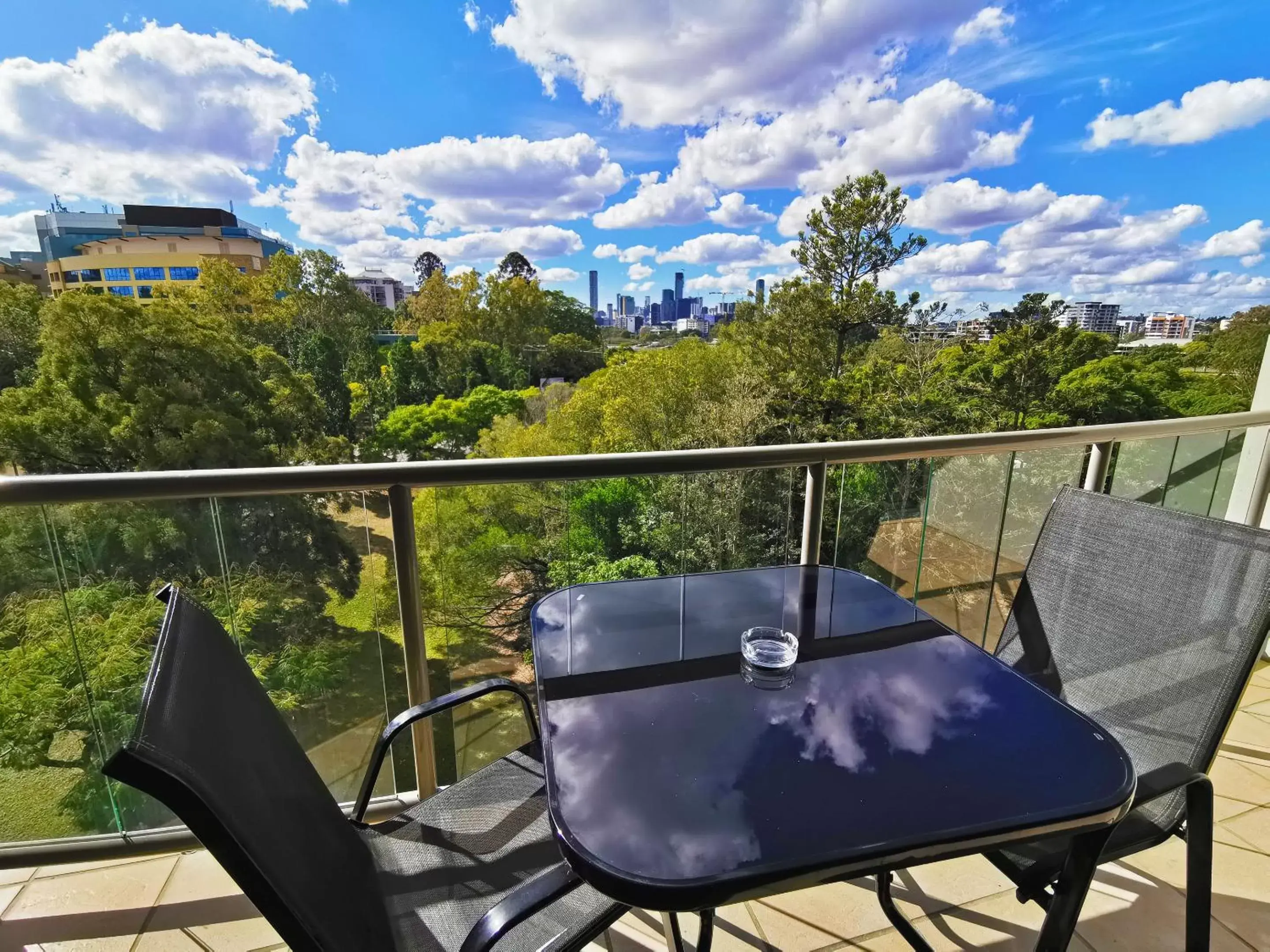 Balcony/Terrace in Inn on the Park Apartments