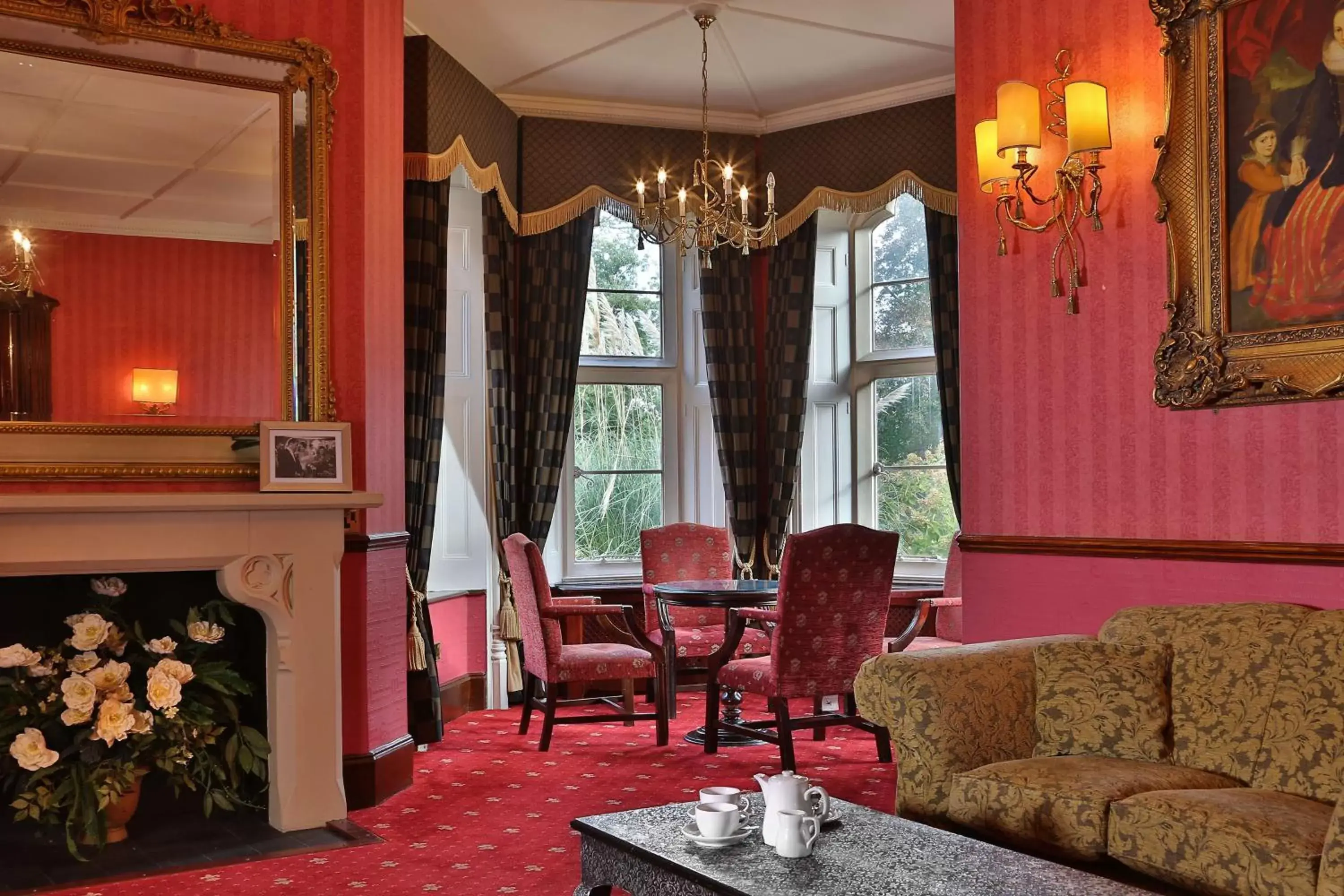 Lounge or bar, Seating Area in Best Western Abbots Barton Hotel