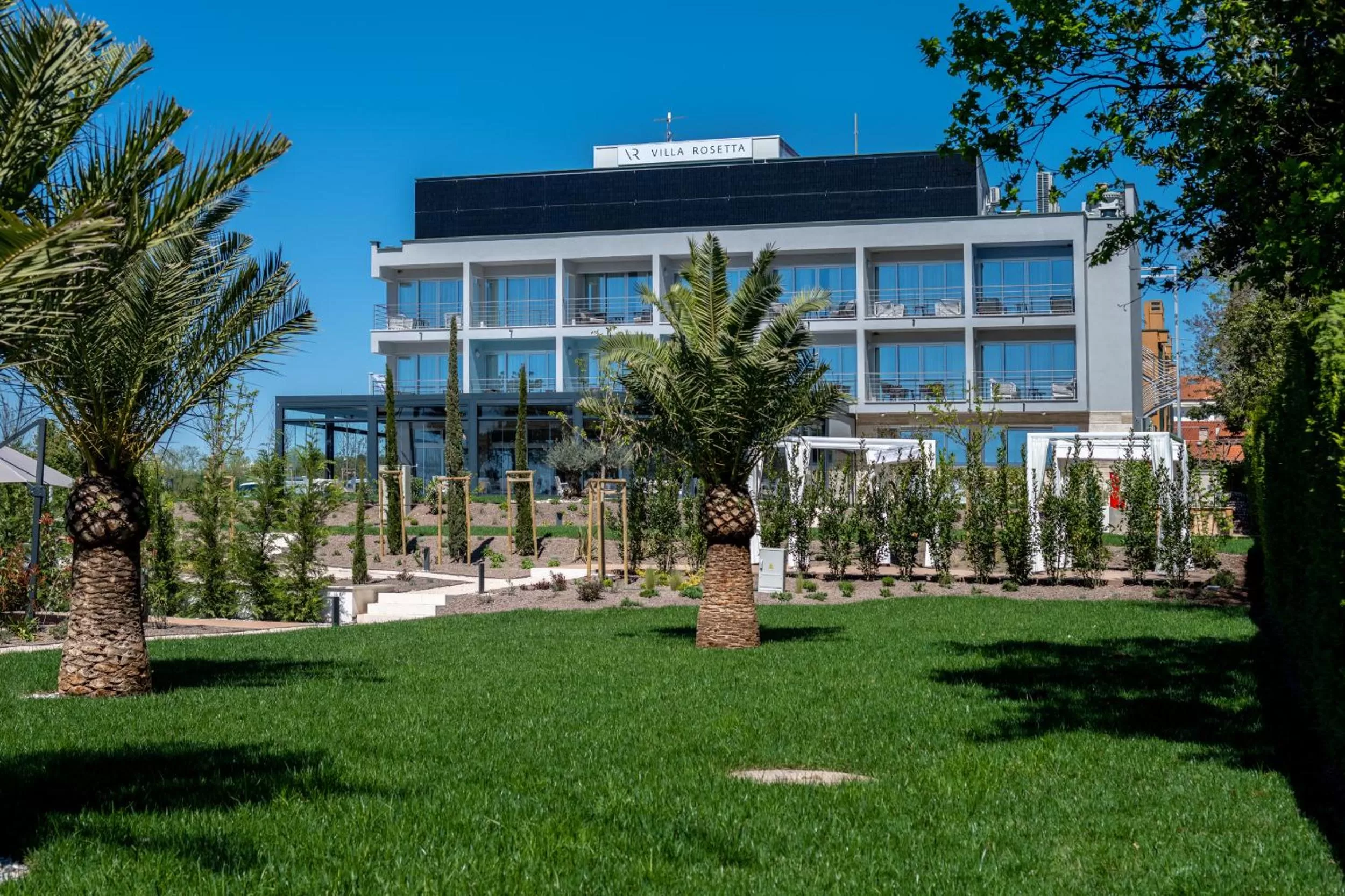 Property building in Hotel Villa Rosetta