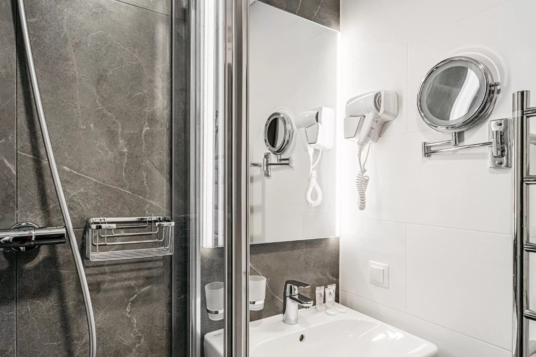 Shower in Amberton Hotel Klaipeda