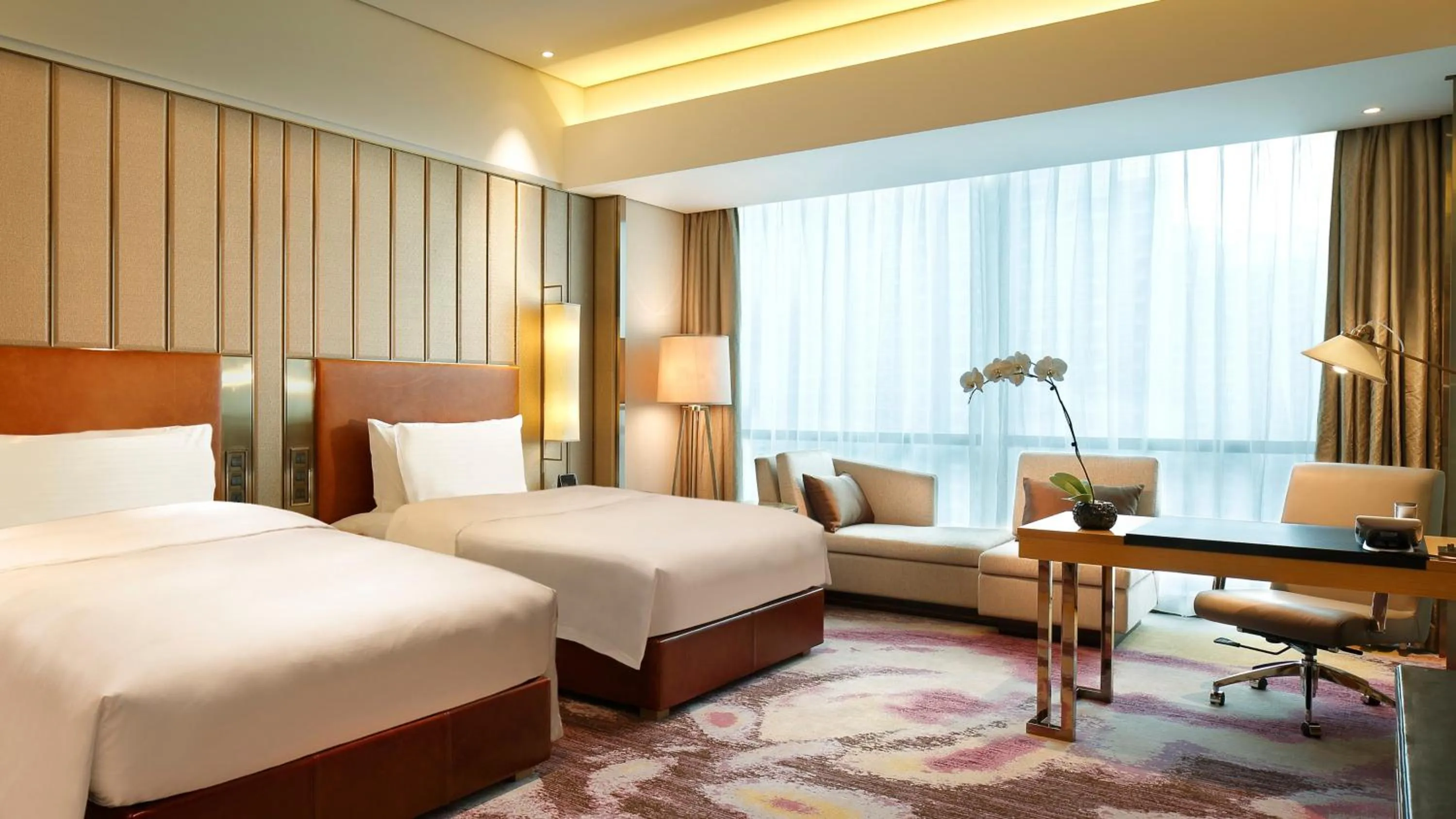 Photo of the whole room, Bed in InterContinental Changsha