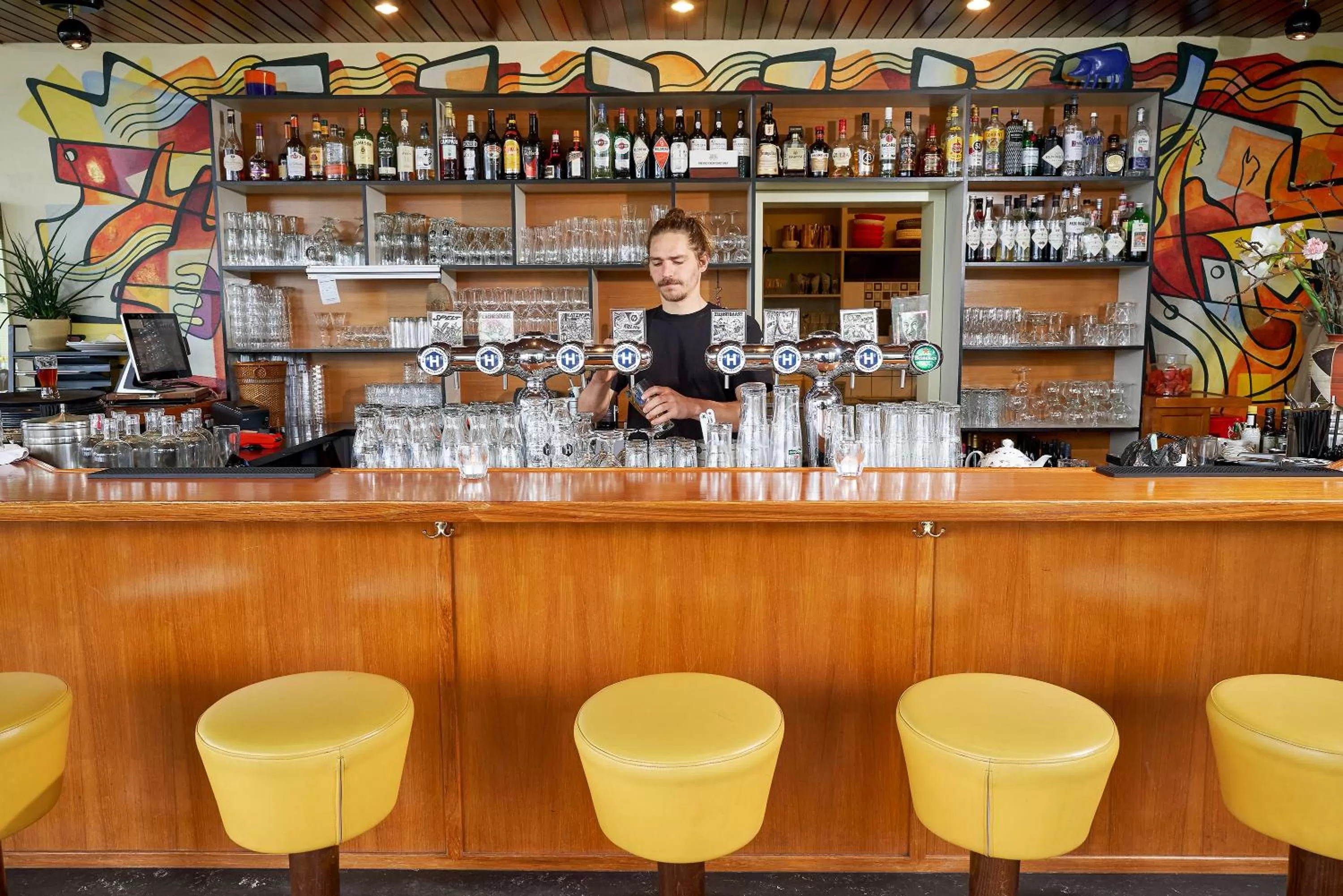 Staff in Pension Homeland