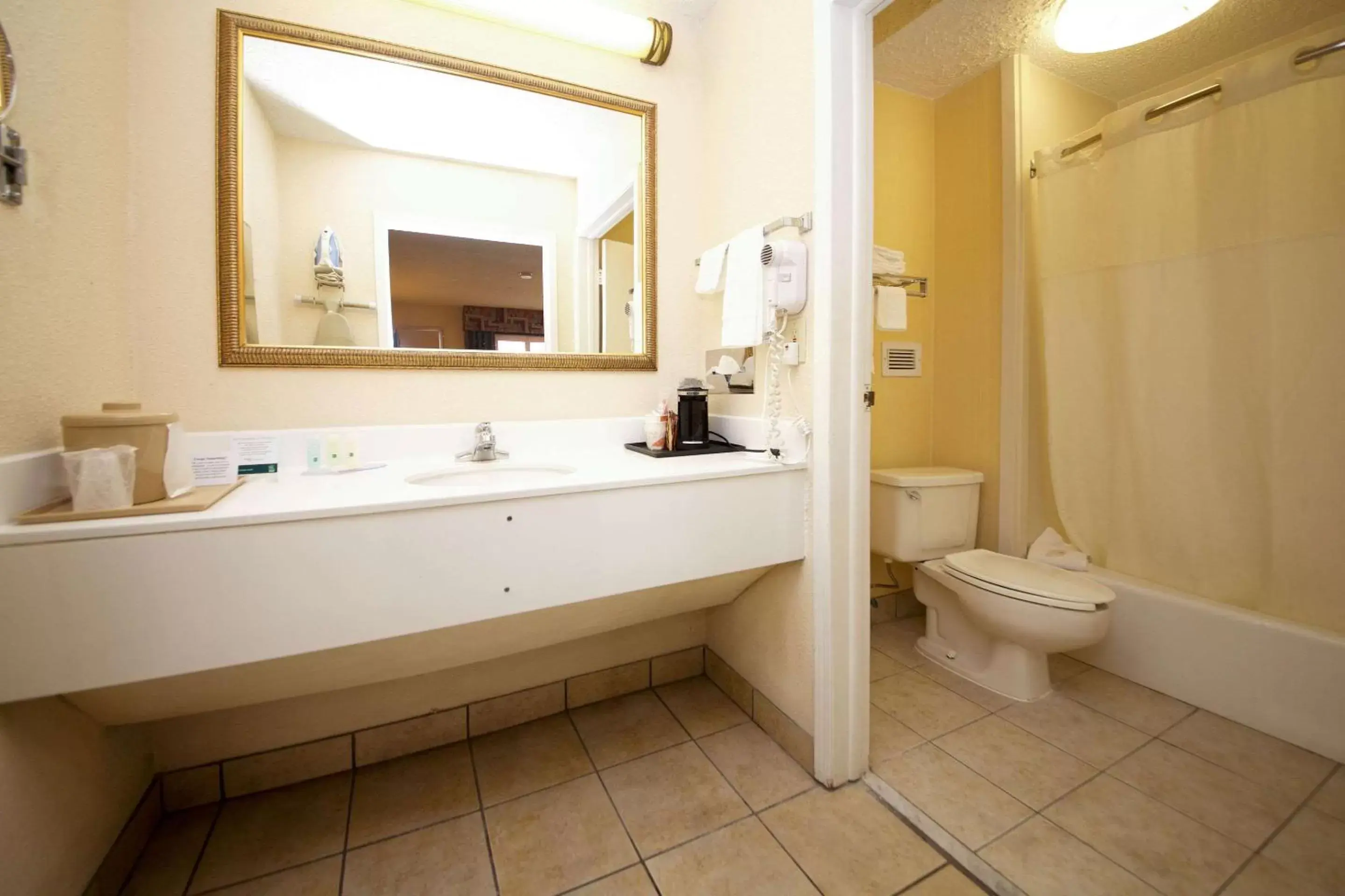 Bathroom in Quality Inn Orange Park Jacksonville