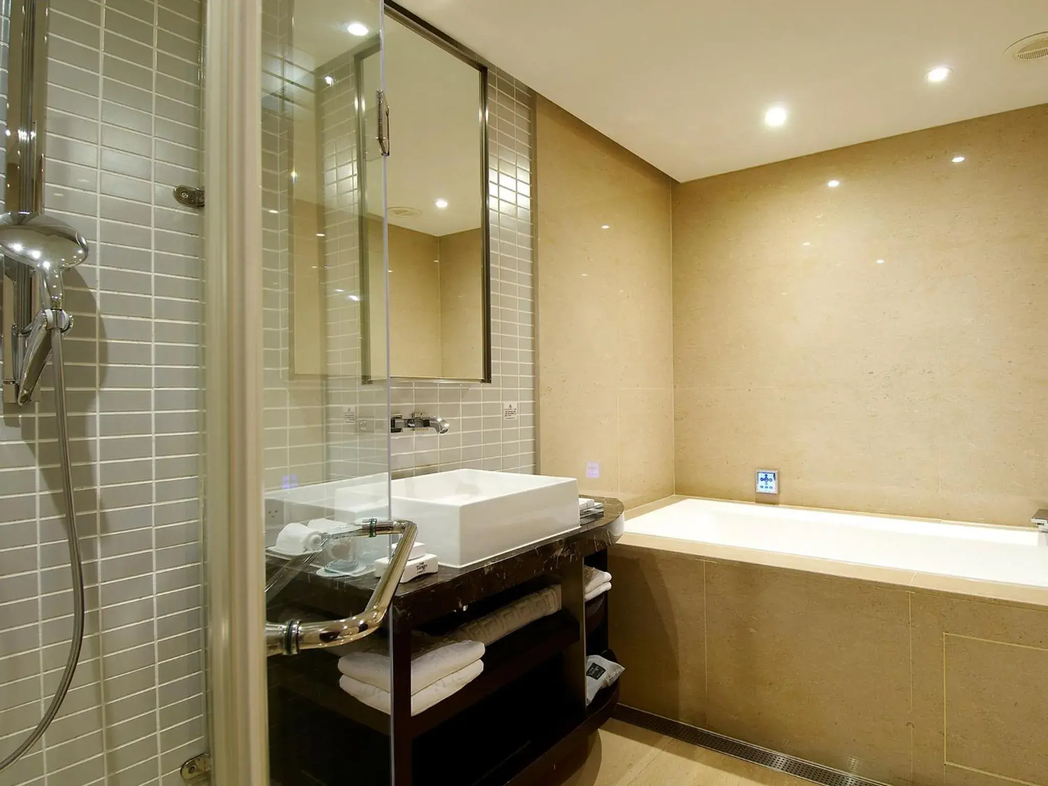 Bathroom in Tango Hotel Taipei Xinyi