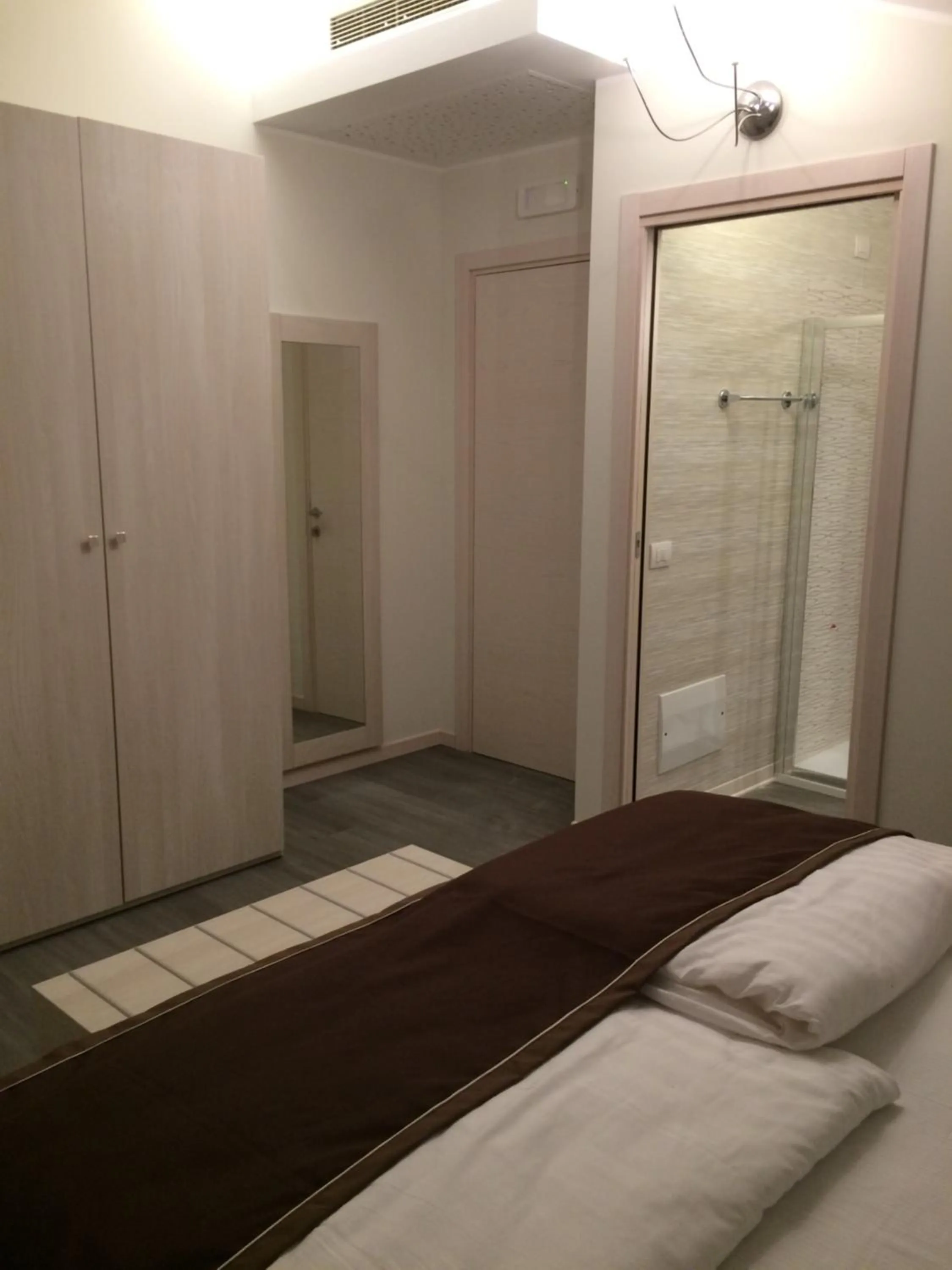 Photo of the whole room, Bed in Hotel Dogana