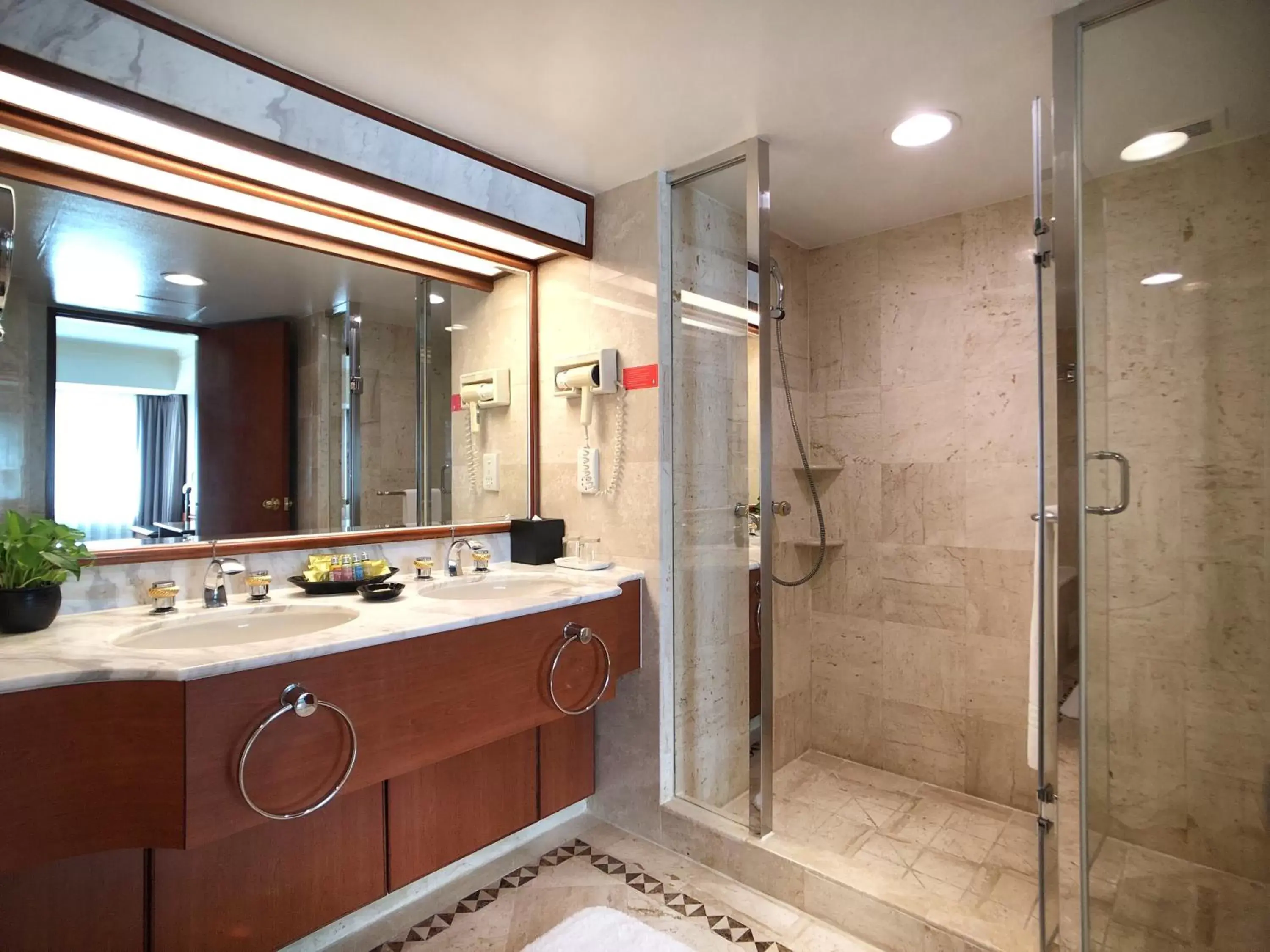 Shower, Bathroom in Evergreen Laurel Hotel - Taichung