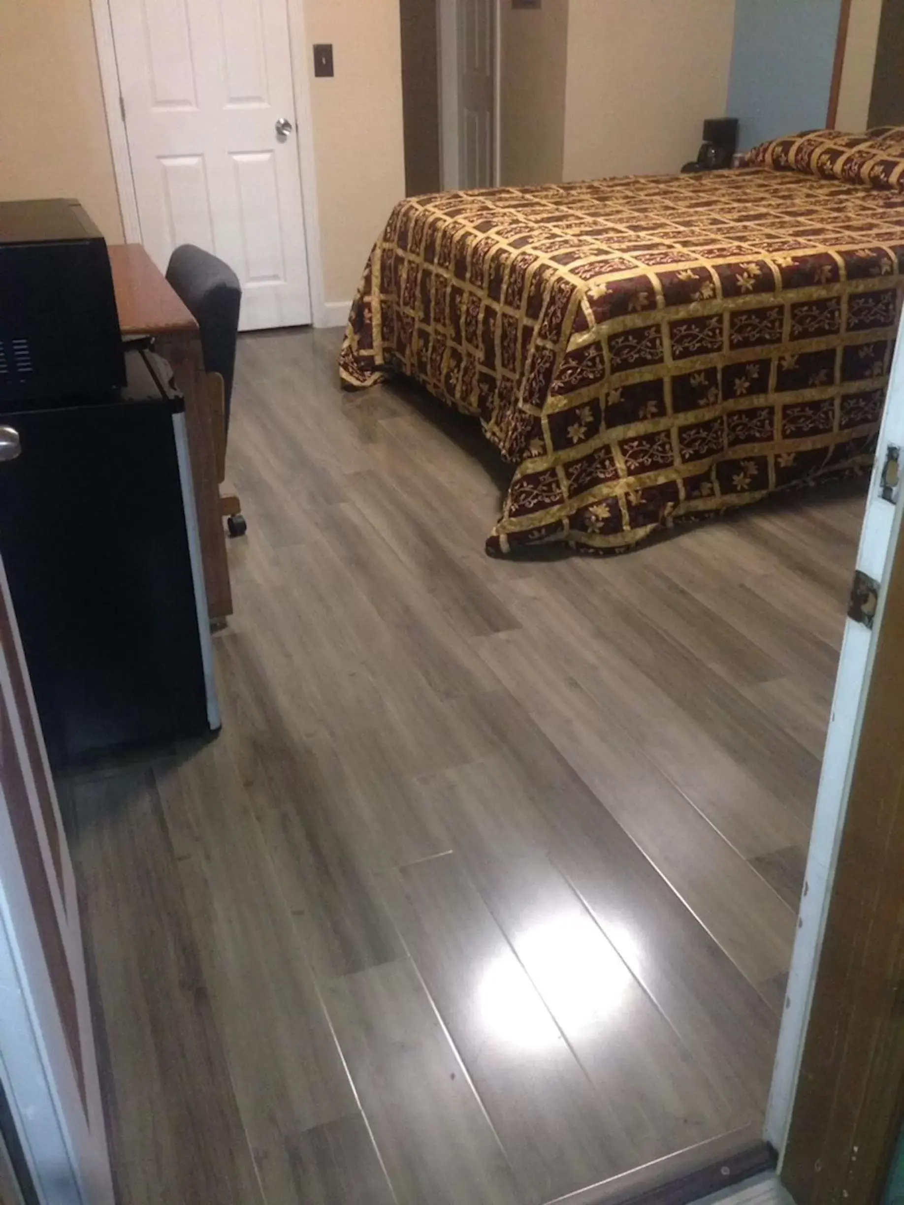 Photo of the whole room, Bed in Value Inn