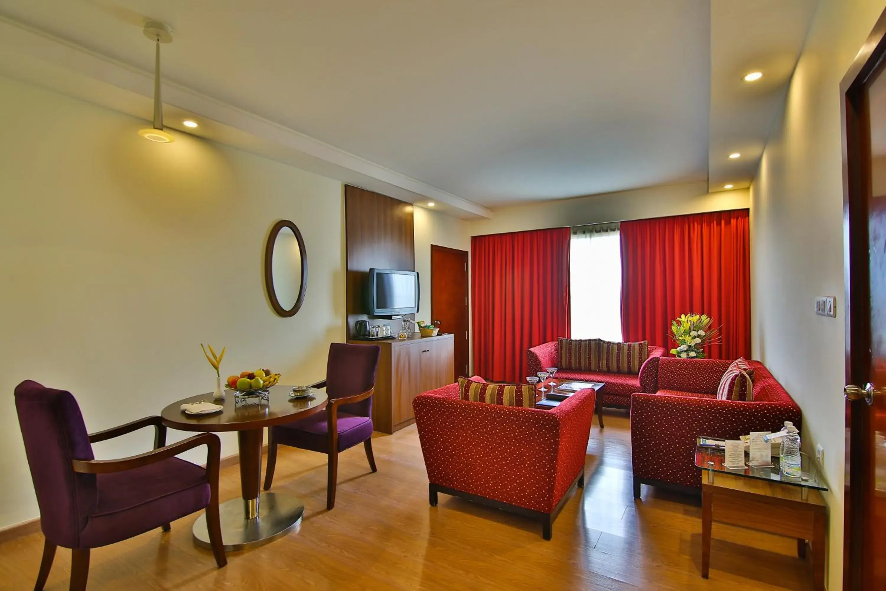 Living room, Seating Area in Hotel Gokulam Park - Coimbatore