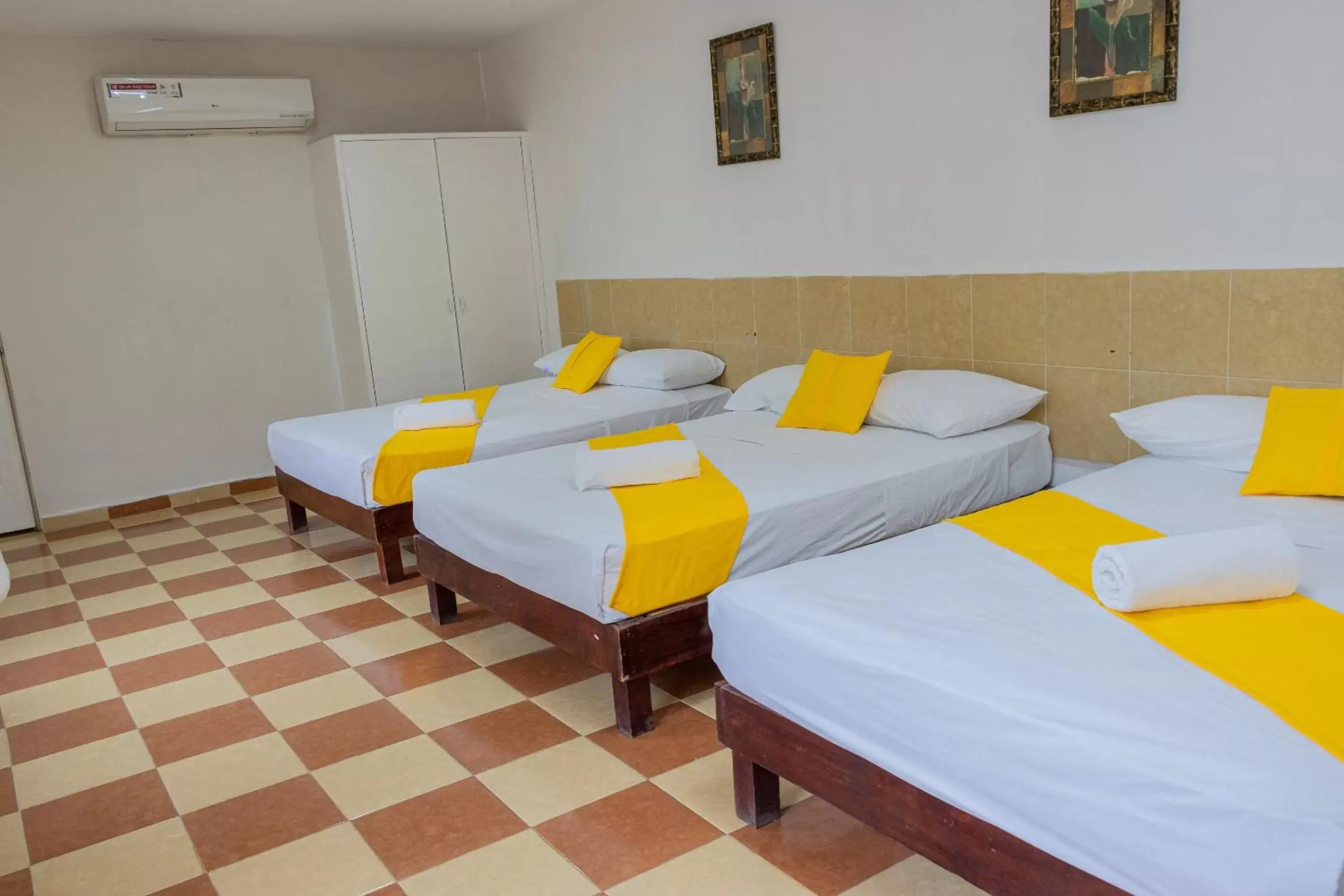 Bedroom, Bed in OYO Hotel Marías,Aeropuerto Internacional de Chetumal