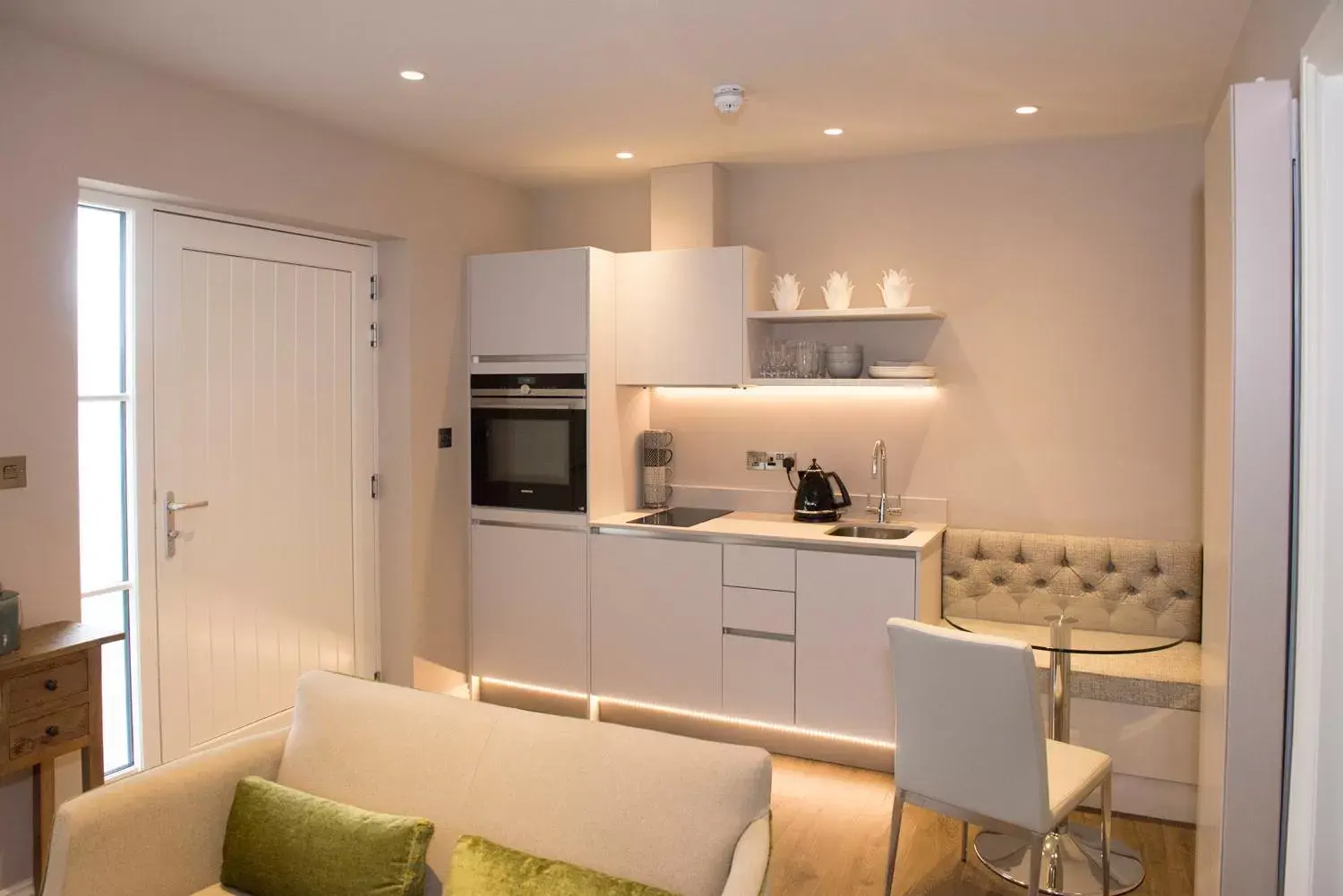 Kitchen or kitchenette, Kitchen/Kitchenette in Roundthorn Country House & Luxury Apartments