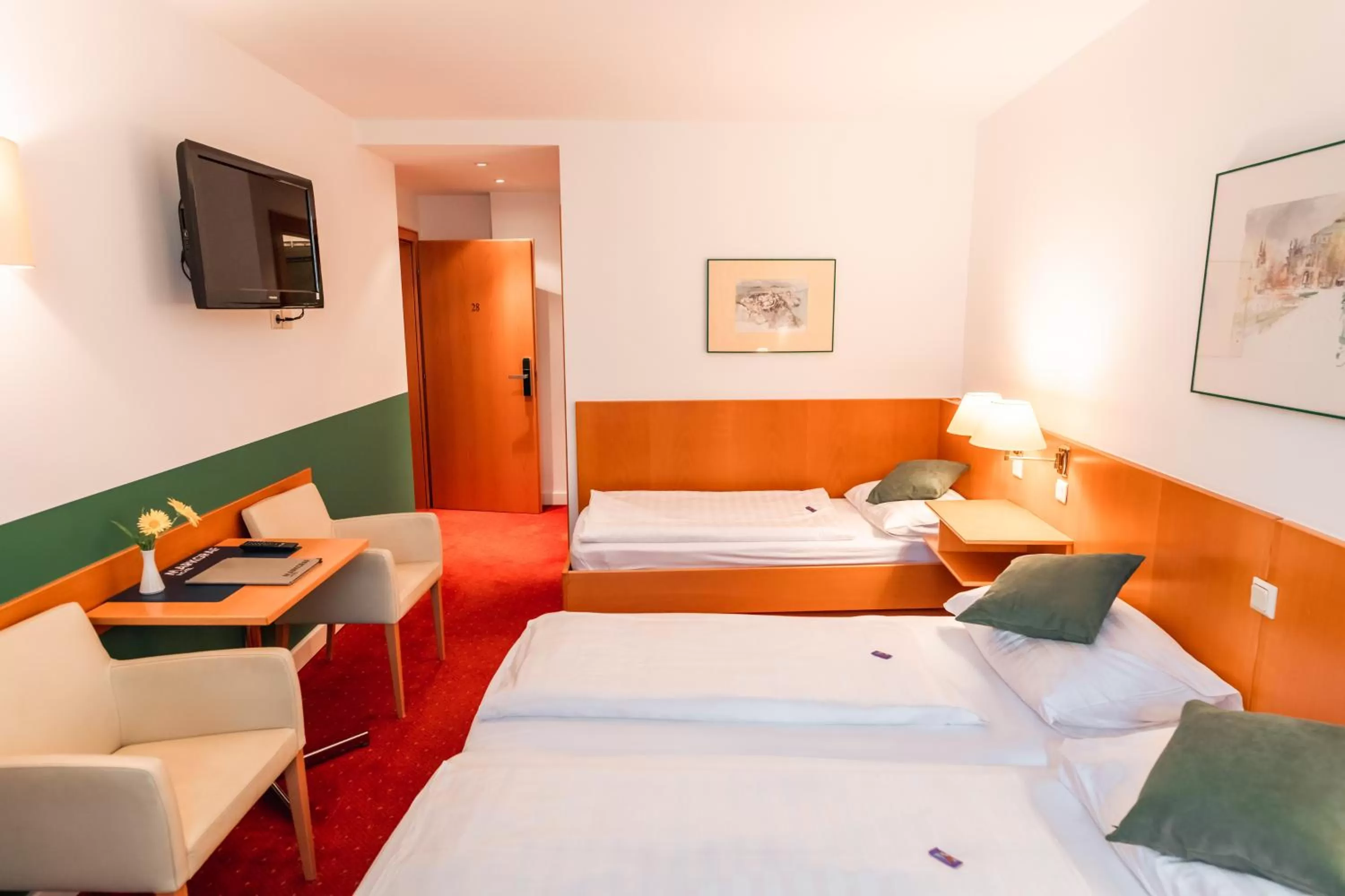 Photo of the whole room, Bed in Hotel Markgraf