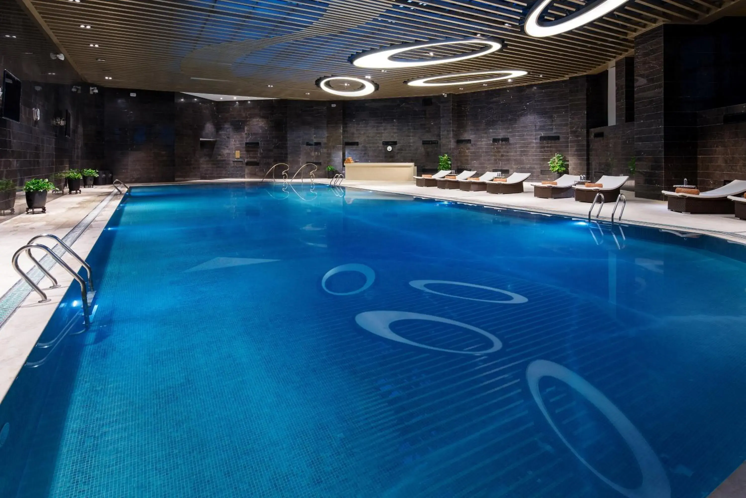 Swimming pool in Sofitel Guiyang Hunter Swimming pool in Sofitel Guiyang Hunter