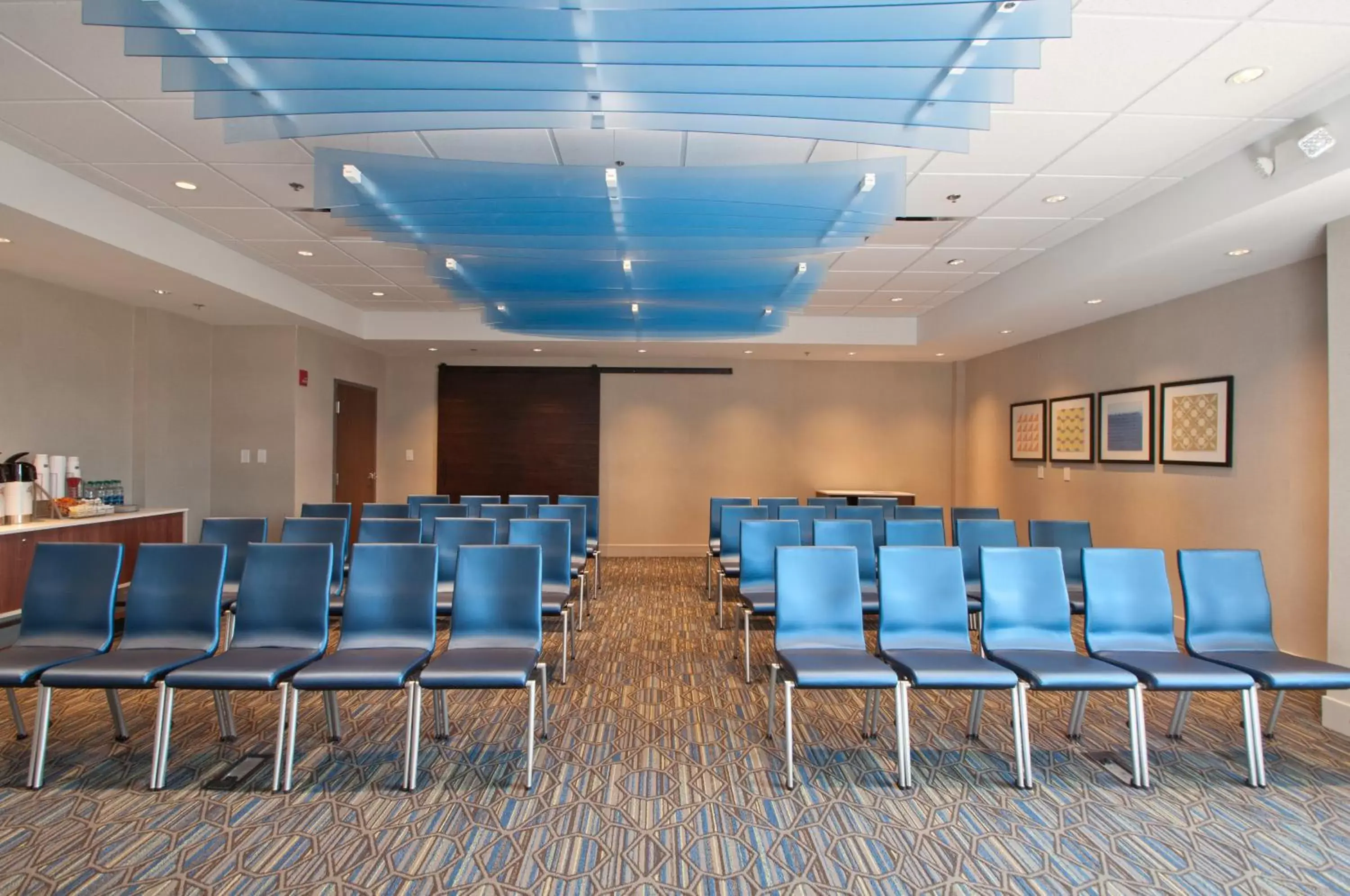 Meeting/conference room in Holiday Inn Express Quantico - Stafford, an IHG Hotel