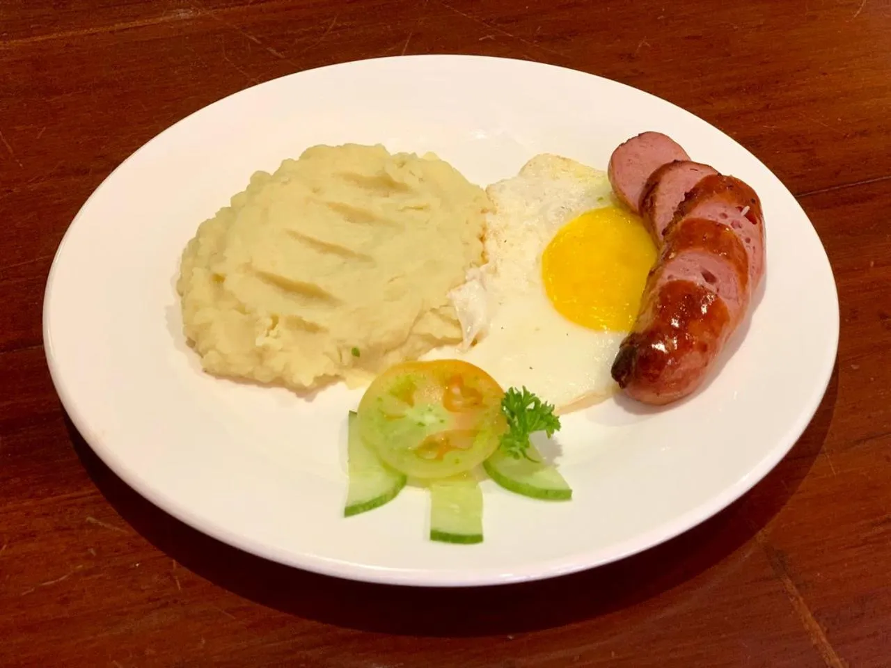 Food close-up in Kiwi Hotel