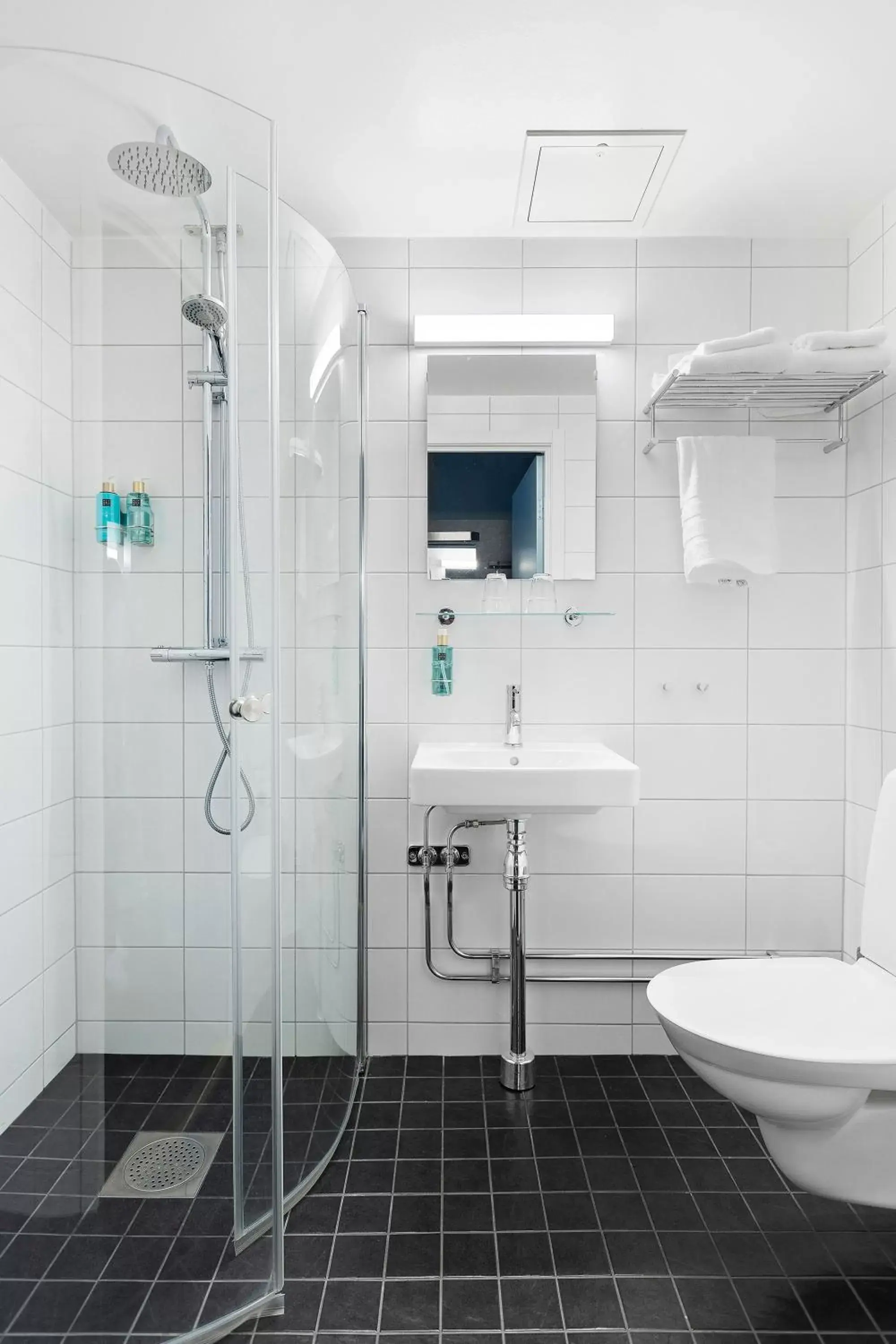 Shower, Bathroom in Best Western Princess Hotel
