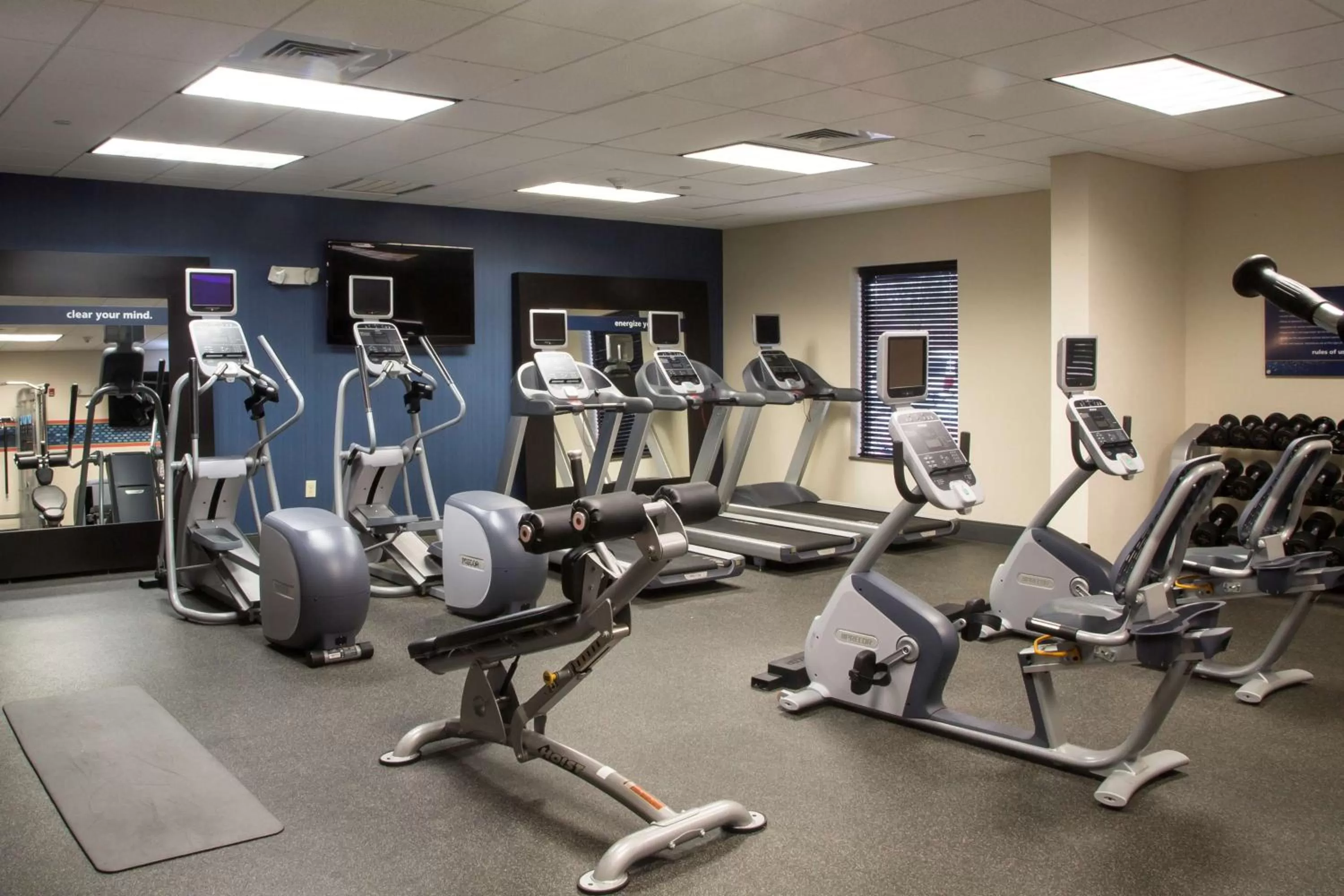 Fitness centre/facilities in Hampton Inn Oxford/Conference Center