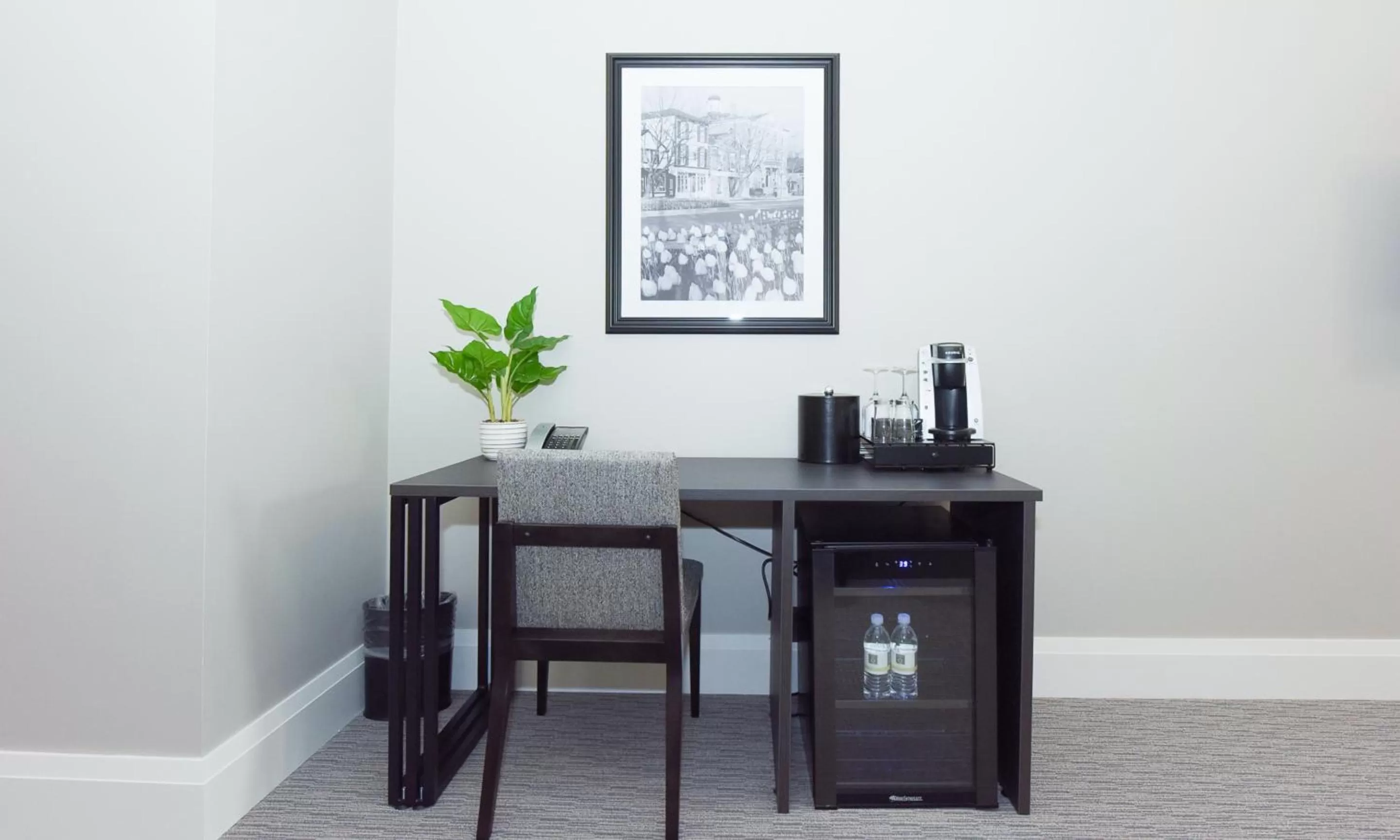 Living room in 124 on Queen Hotel & Spa