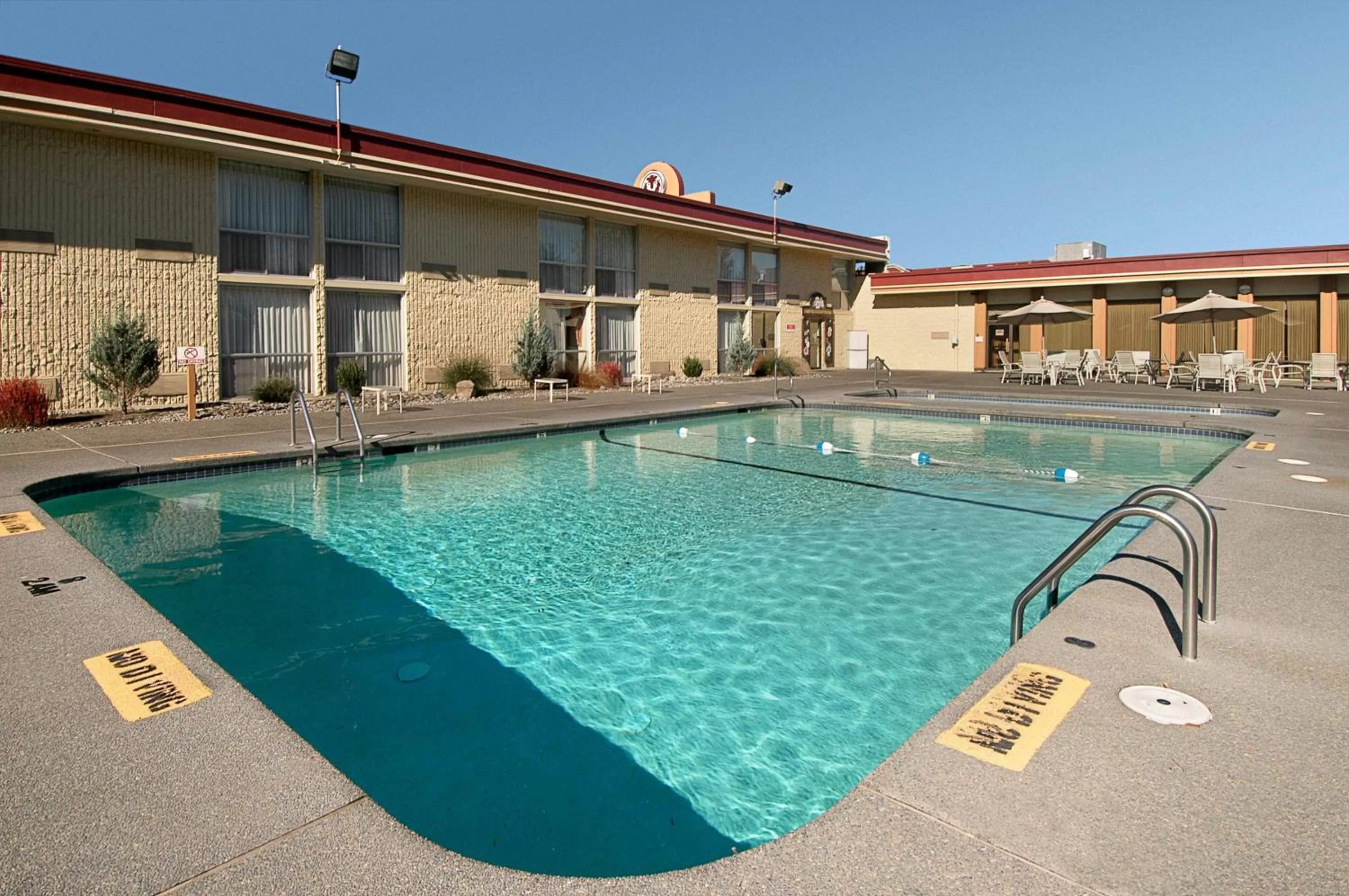 Day in Red Lion Hotel Kelso