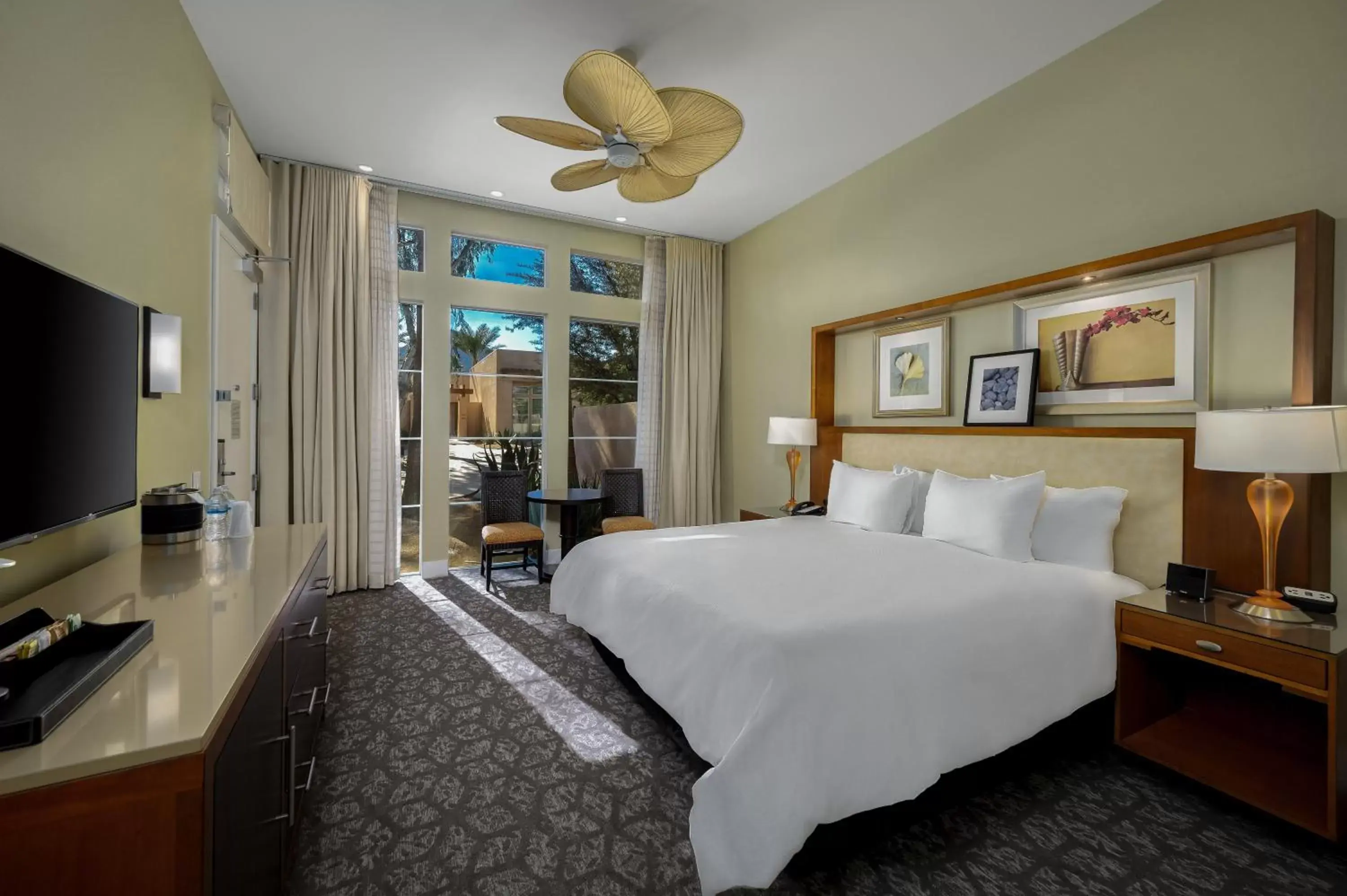 Bedroom, Bed in Hyatt Regency Indian Wells Resort & Spa