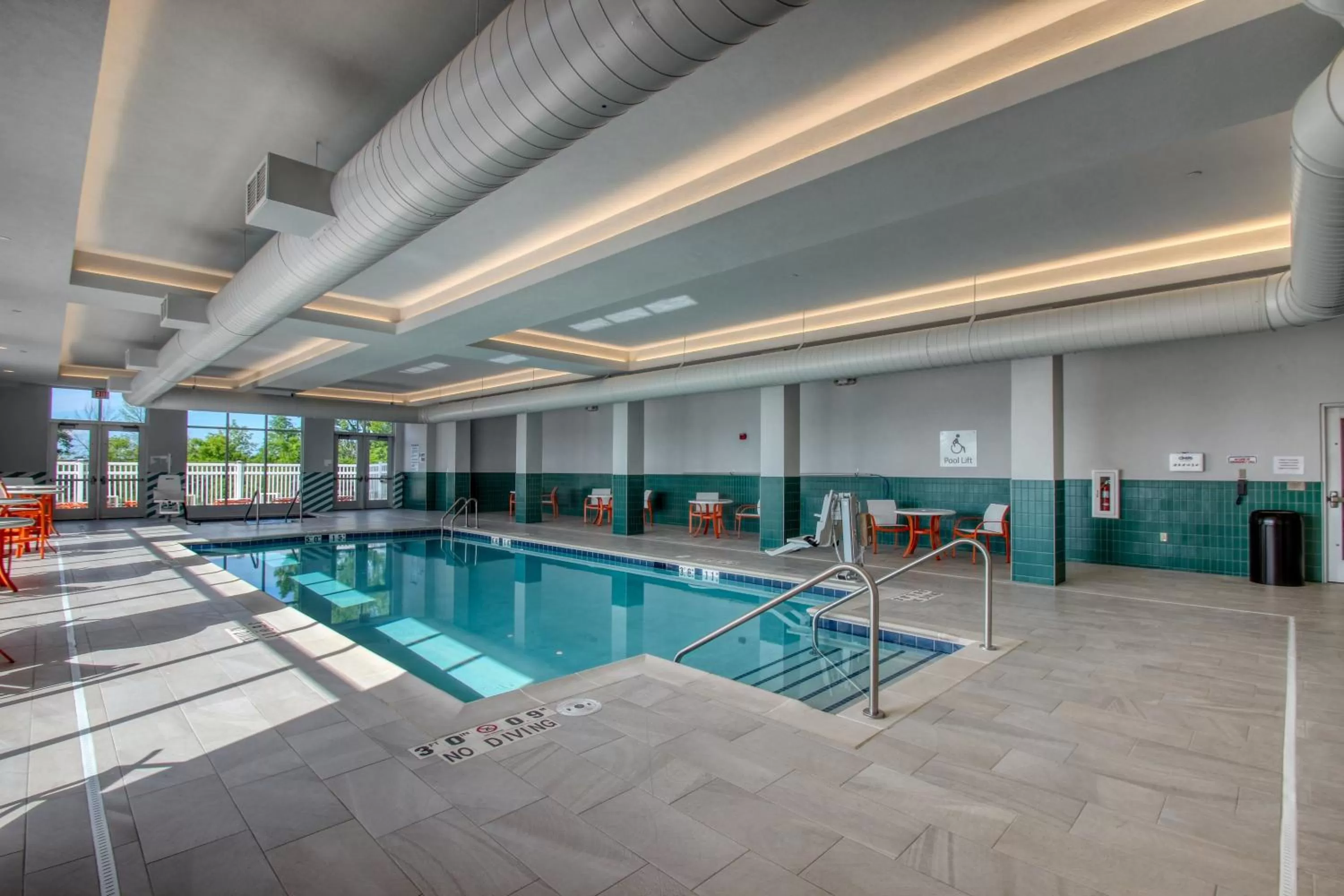 Swimming pool in Holiday Inn - Appleton by IHG